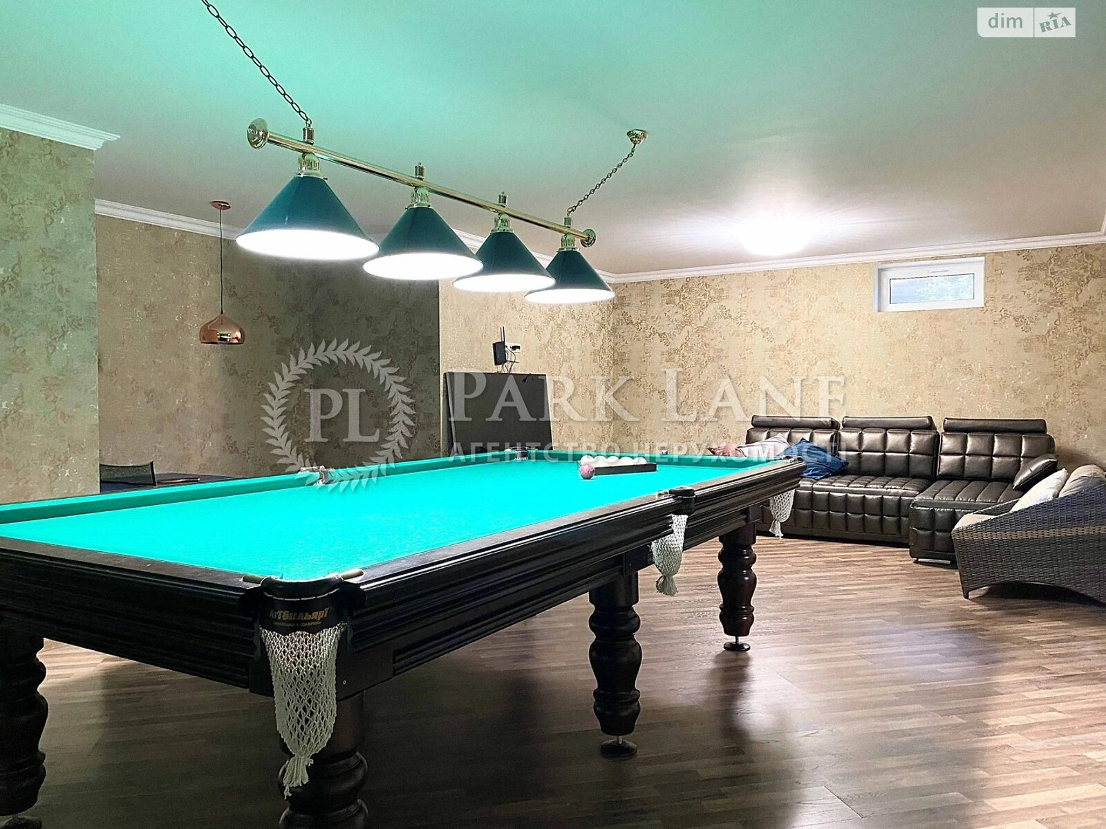 трехэтажный дом с гаражом, 319.6 кв. м, кирпич. Сдается помесячно в Козине фото 1