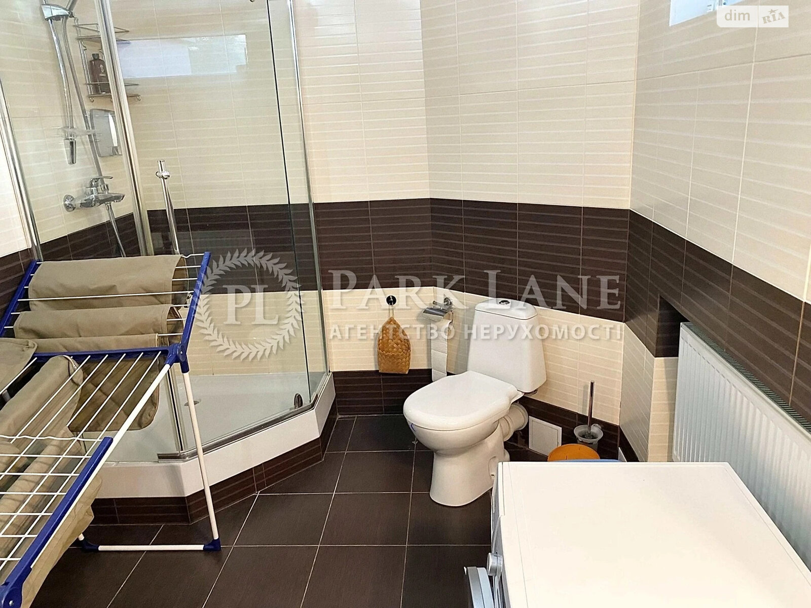 трехэтажный дом с гаражом, 319.6 кв. м, кирпич. Сдается помесячно в Козине фото 1