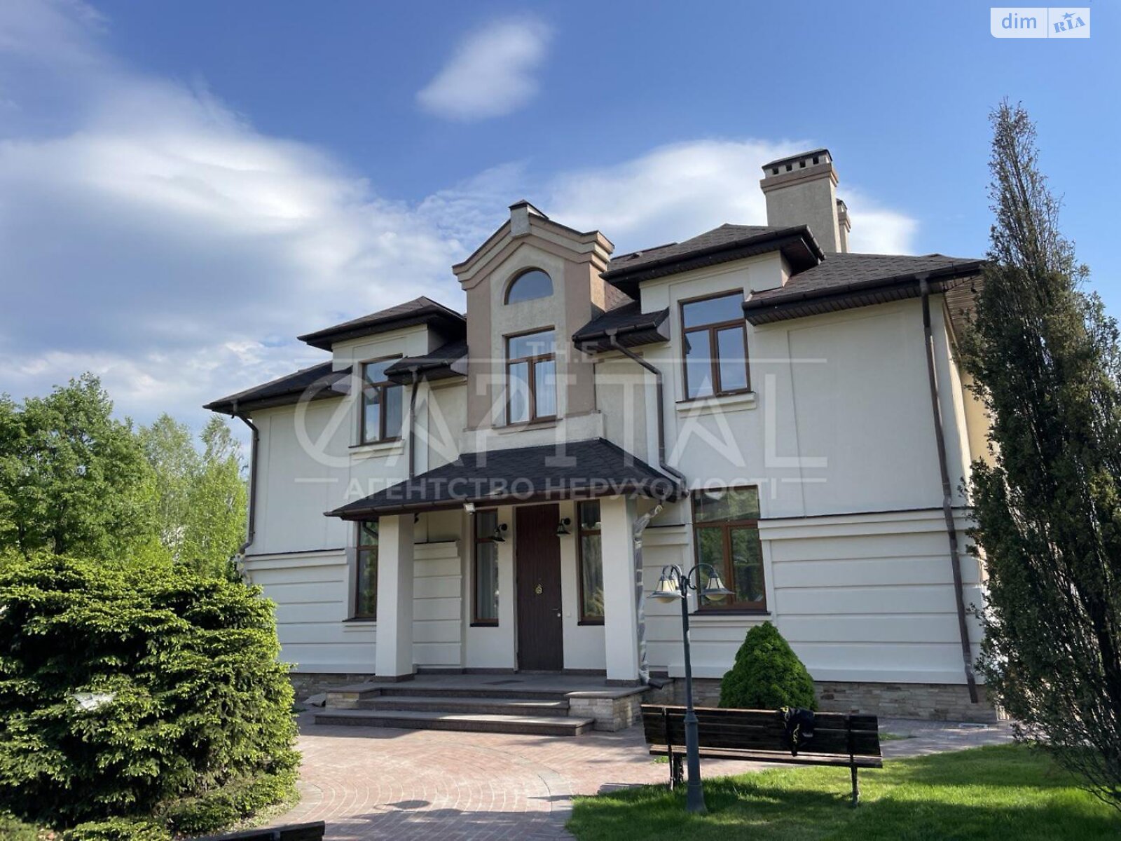 трехэтажный дом с гаражом, 430 кв. м, кирпич. Сдается помесячно в Козине фото 1 трехэтажный дом с гаражом, 430 кв. м, кирпич. Сдается помесячно в Козине фото 1