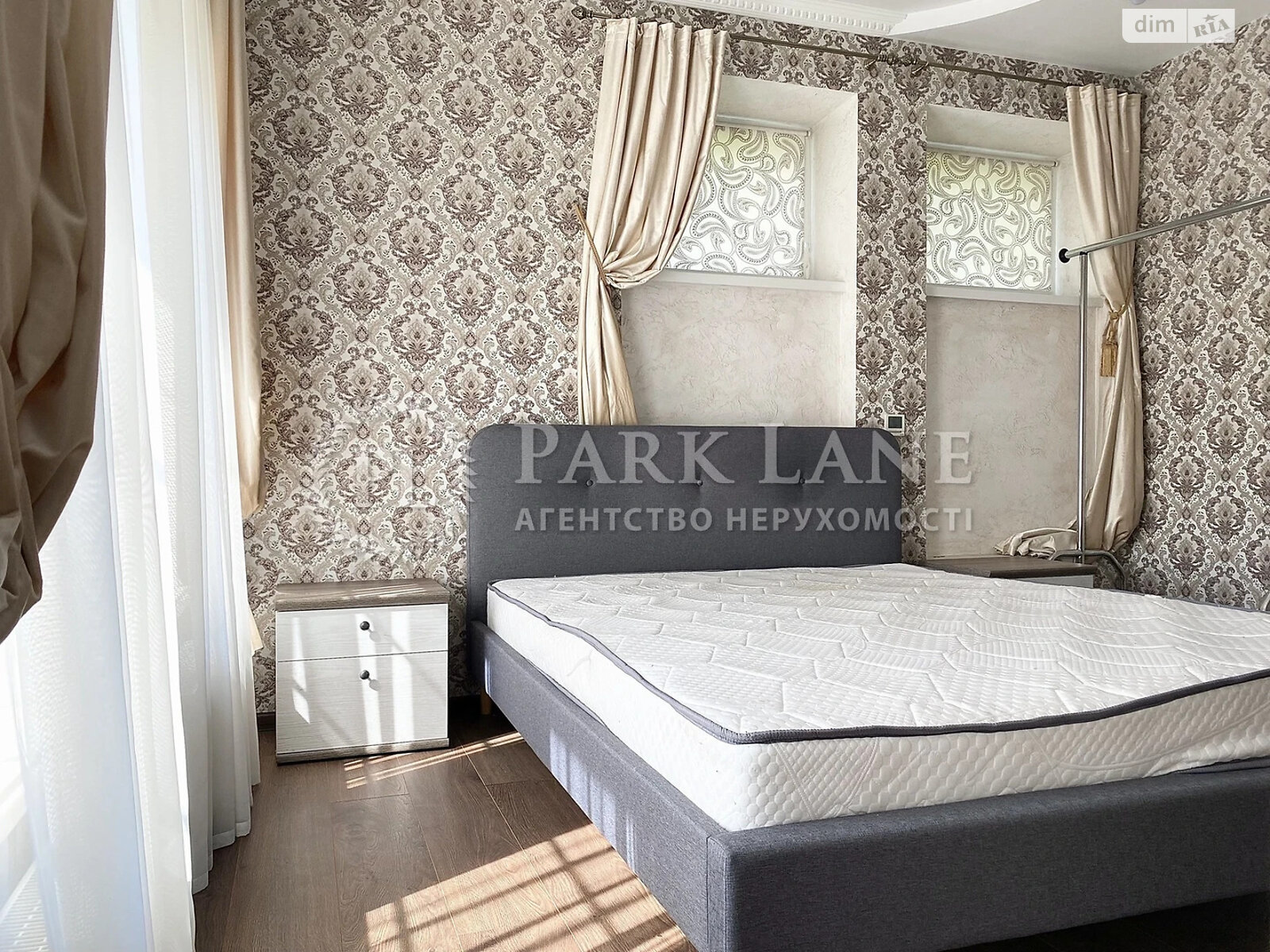 двоповерховий будинок з верандою, 1057.9 кв. м, цегла. Здається помісячно в Козині фото 1