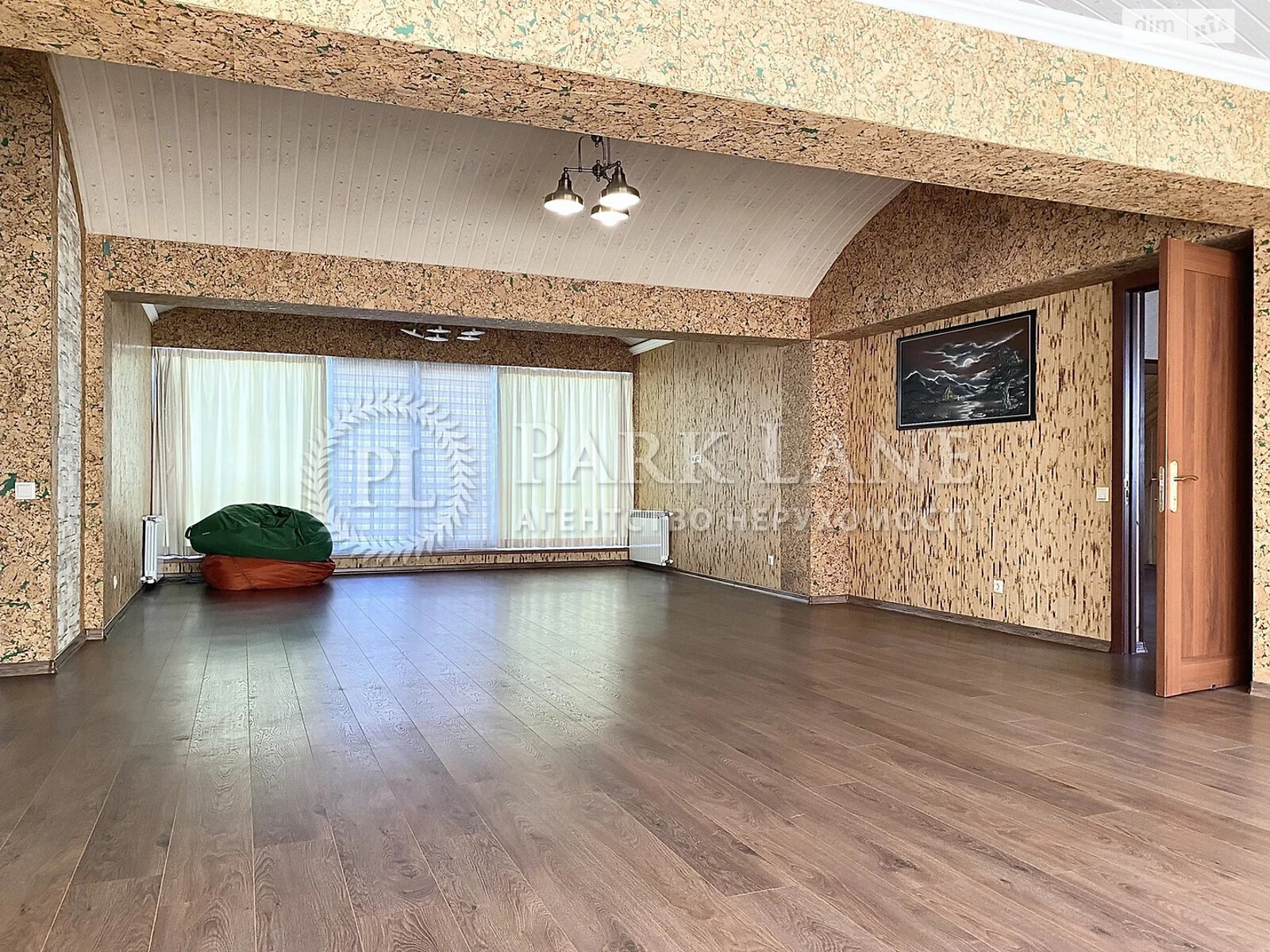 двоповерховий будинок з верандою, 1057.9 кв. м, цегла. Здається помісячно в Козині фото 1