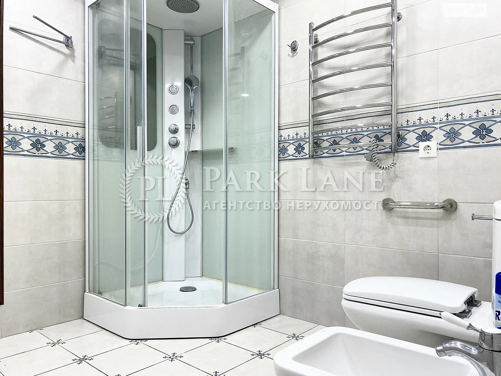 двоповерховий будинок з верандою, 1057.9 кв. м, цегла. Здається помісячно в Козині фото 1