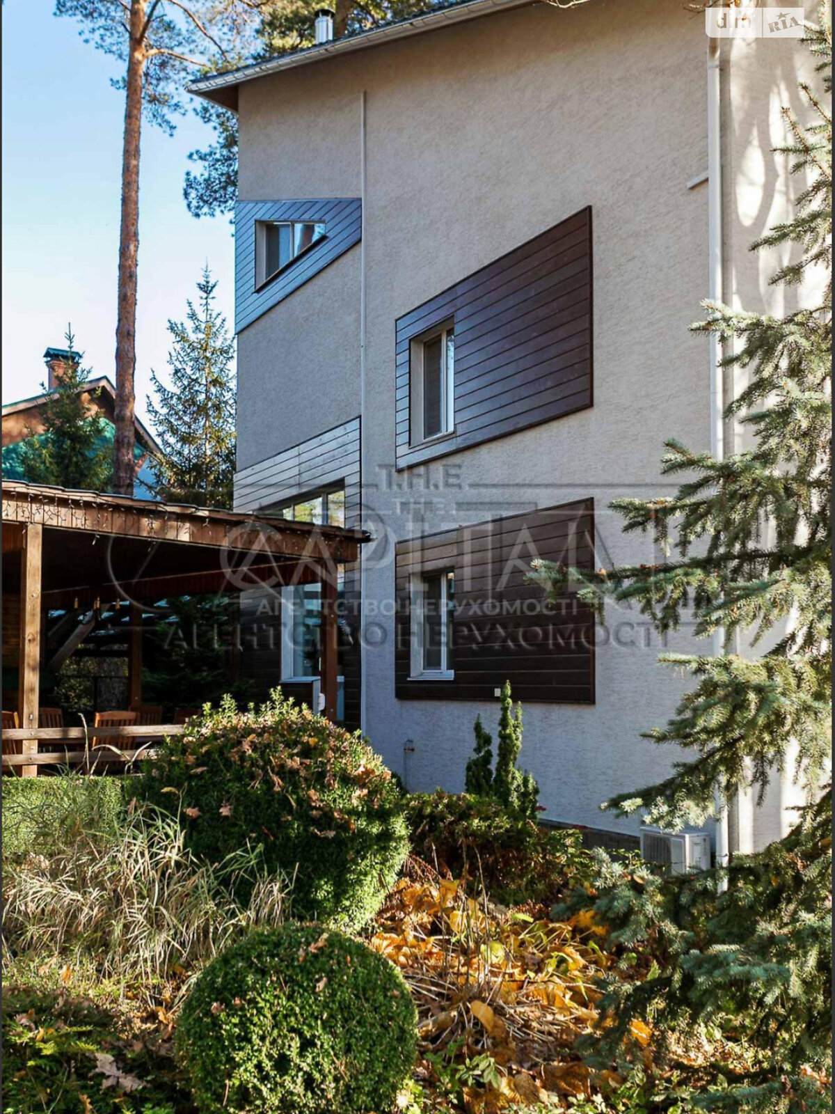 двухэтажный дом беседка, 300 кв. м, кирпич. Сдается помесячно в Козине фото 1