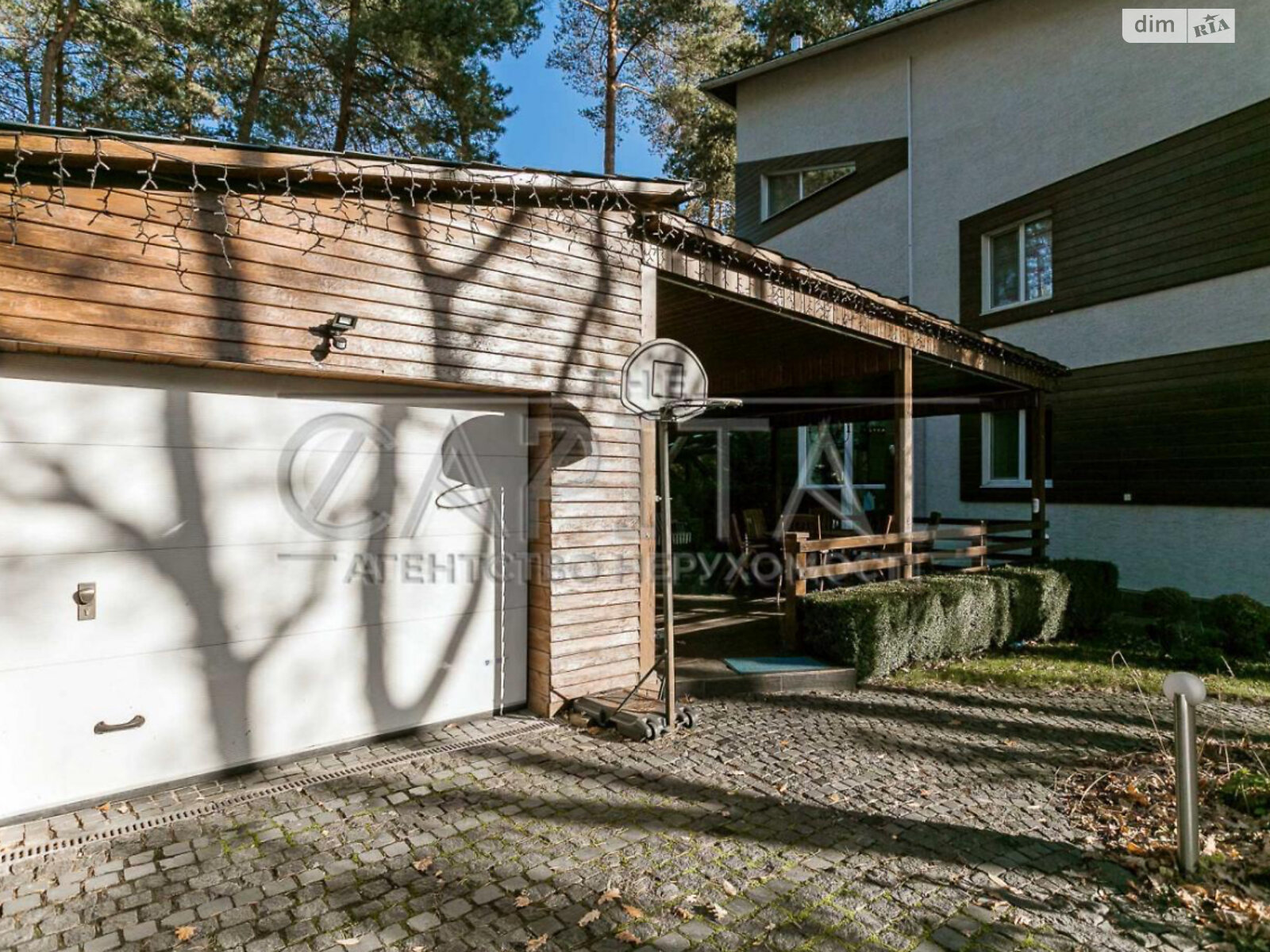 двухэтажный дом беседка, 300 кв. м, кирпич. Сдается помесячно в Козине фото 1