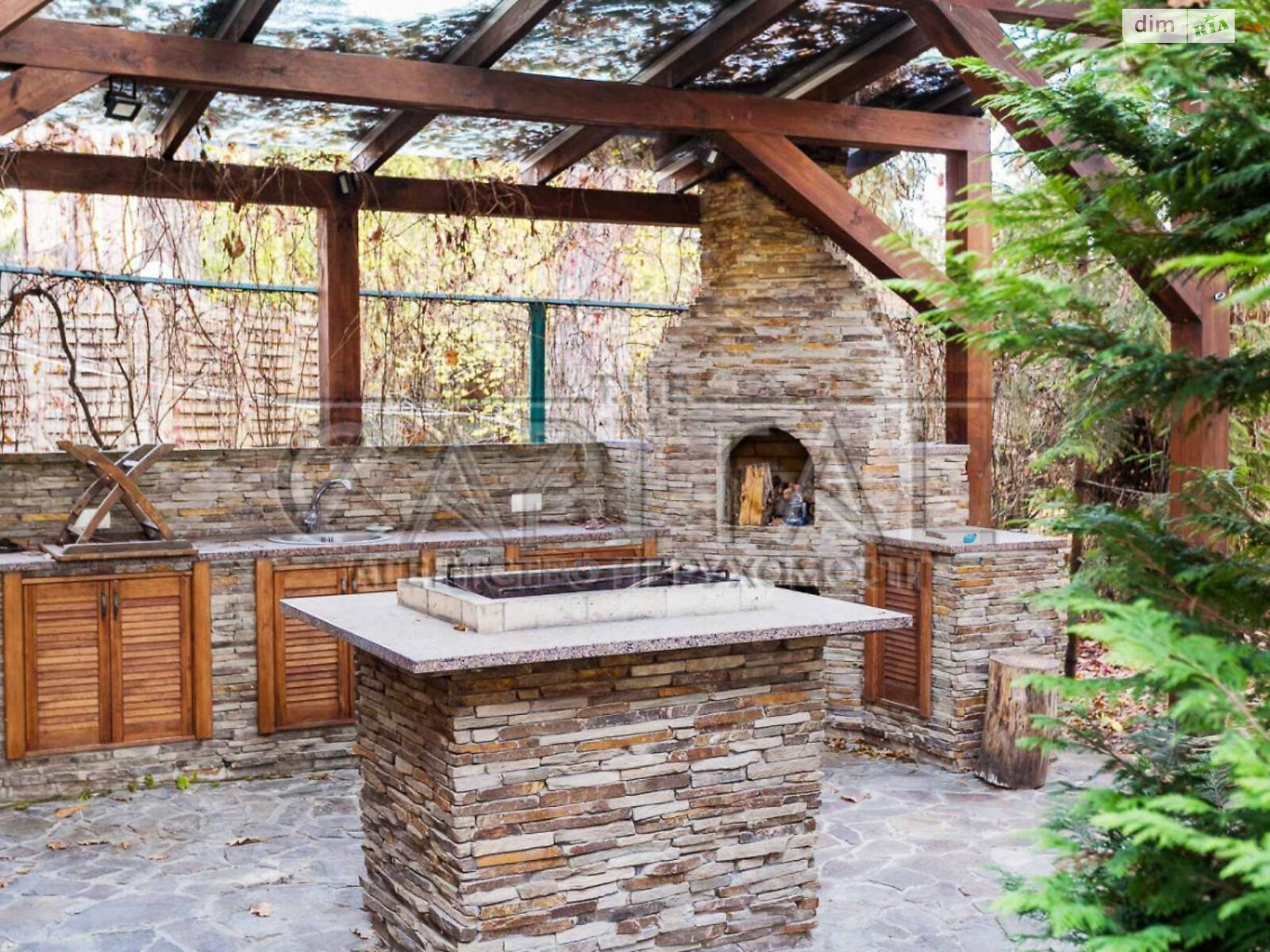 двухэтажный дом беседка, 300 кв. м, кирпич. Сдается помесячно в Козине фото 1