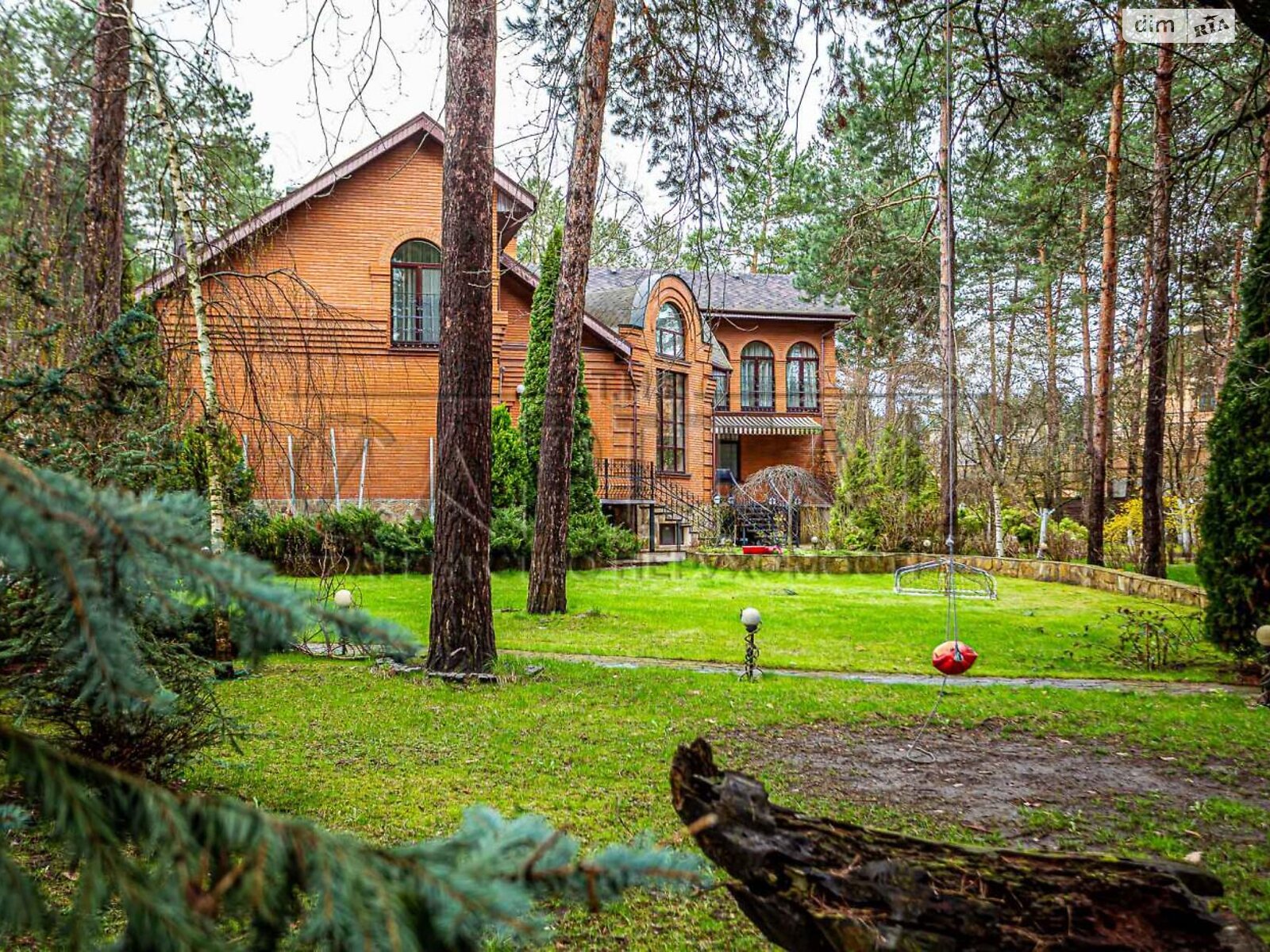 триповерховий будинок, 2300 кв. м, кирпич. Здається помісячно в Козині фото 1