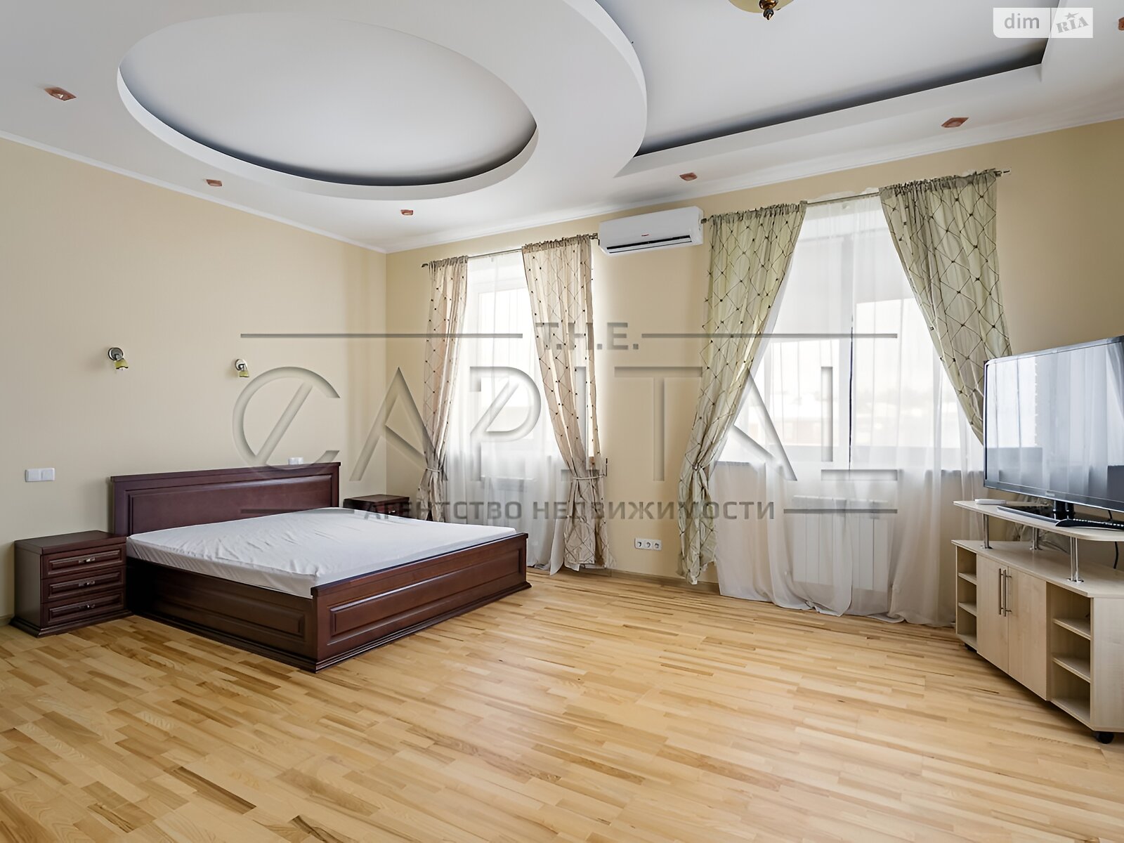 триповерховий будинок з верандою, 600 кв. м, кирпич. Здається помісячно в Козині фото 1 триповерховий будинок з верандою, 600 кв. м, кирпич. Здається помісячно в Козині фото 1