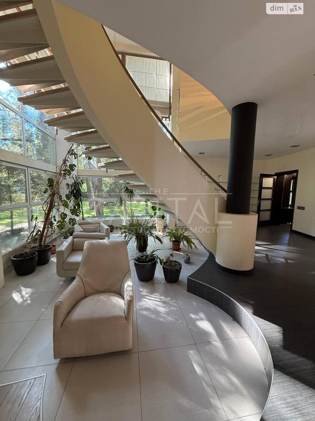 трехэтажный дом, 500 кв. м, кирпич. Сдается помесячно в Козине фото 1 трехэтажный дом, 500 кв. м, кирпич. Сдается помесячно в Козине фото 1