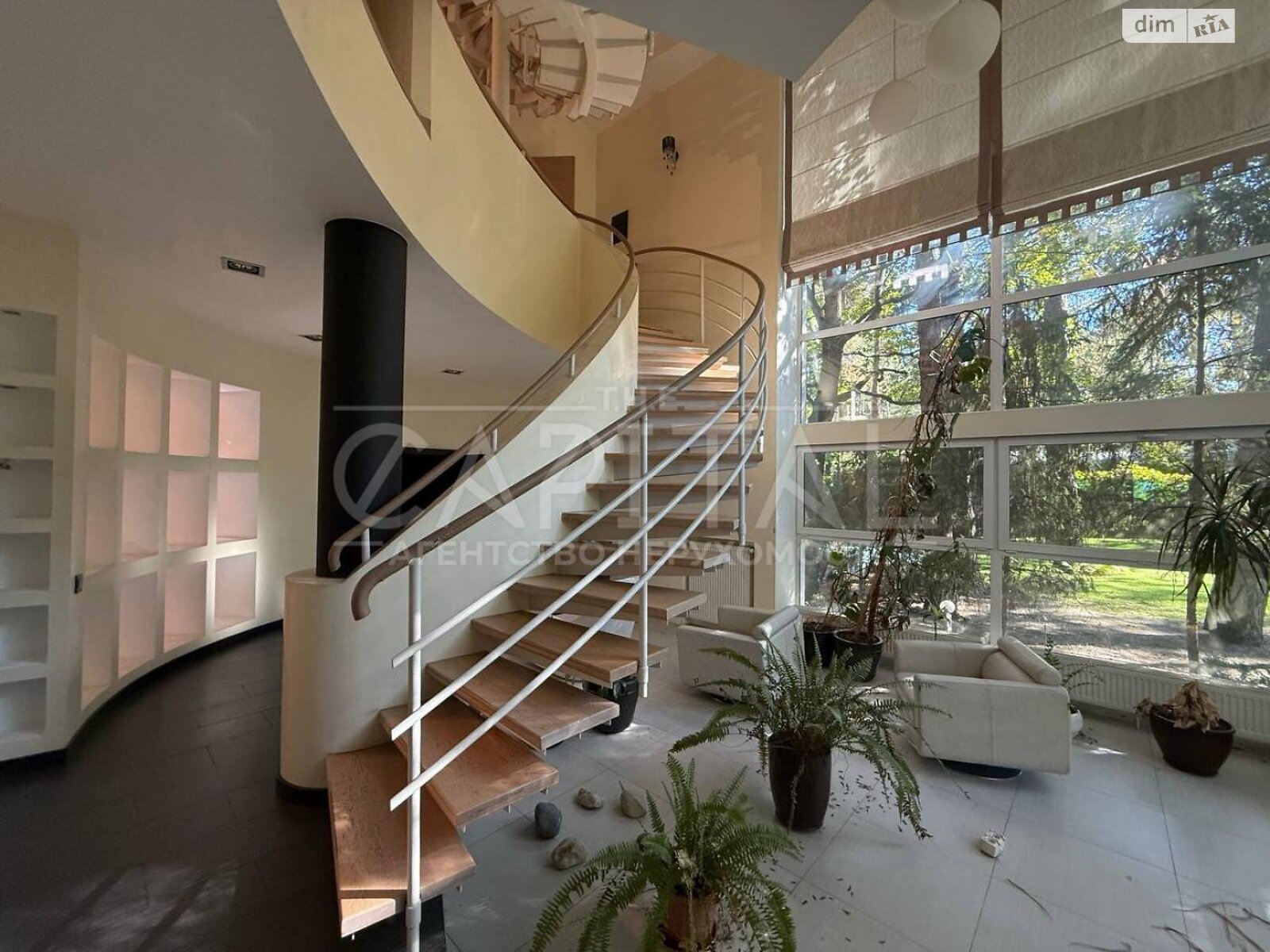 трехэтажный дом, 500 кв. м, кирпич. Сдается помесячно в Козине фото 1 трехэтажный дом, 500 кв. м, кирпич. Сдается помесячно в Козине фото 1