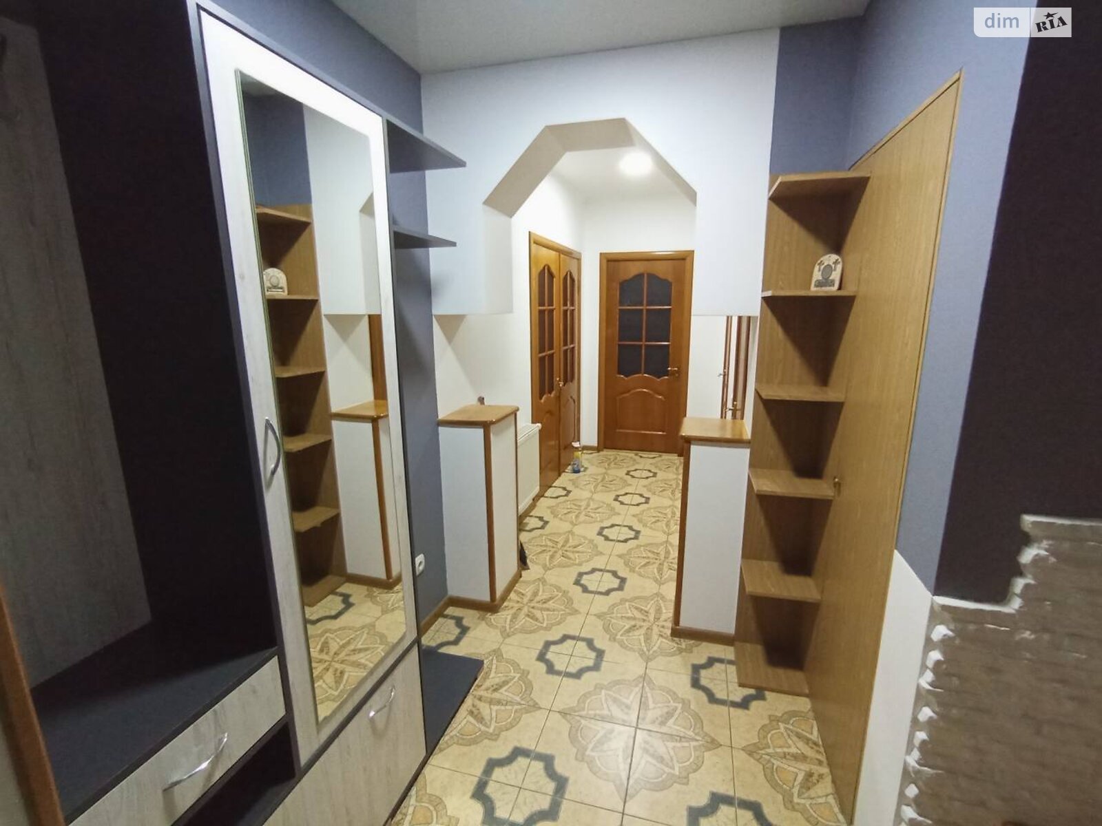двухэтажный дом с балконом, 180 кв. м, кирпич. Сдается помесячно в Красном фото 1 двухэтажный дом с балконом, 180 кв. м, кирпич. Сдается помесячно в Красном фото 1