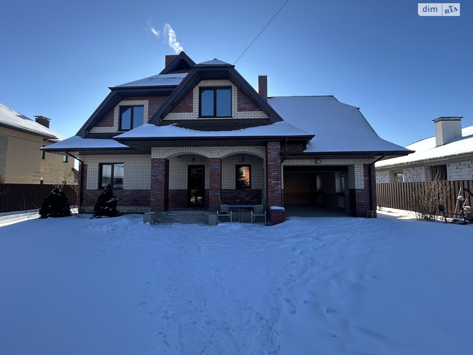 двухэтажный дом, 220 кв. м, кирпич. Сдается помесячно в Кременище фото 1