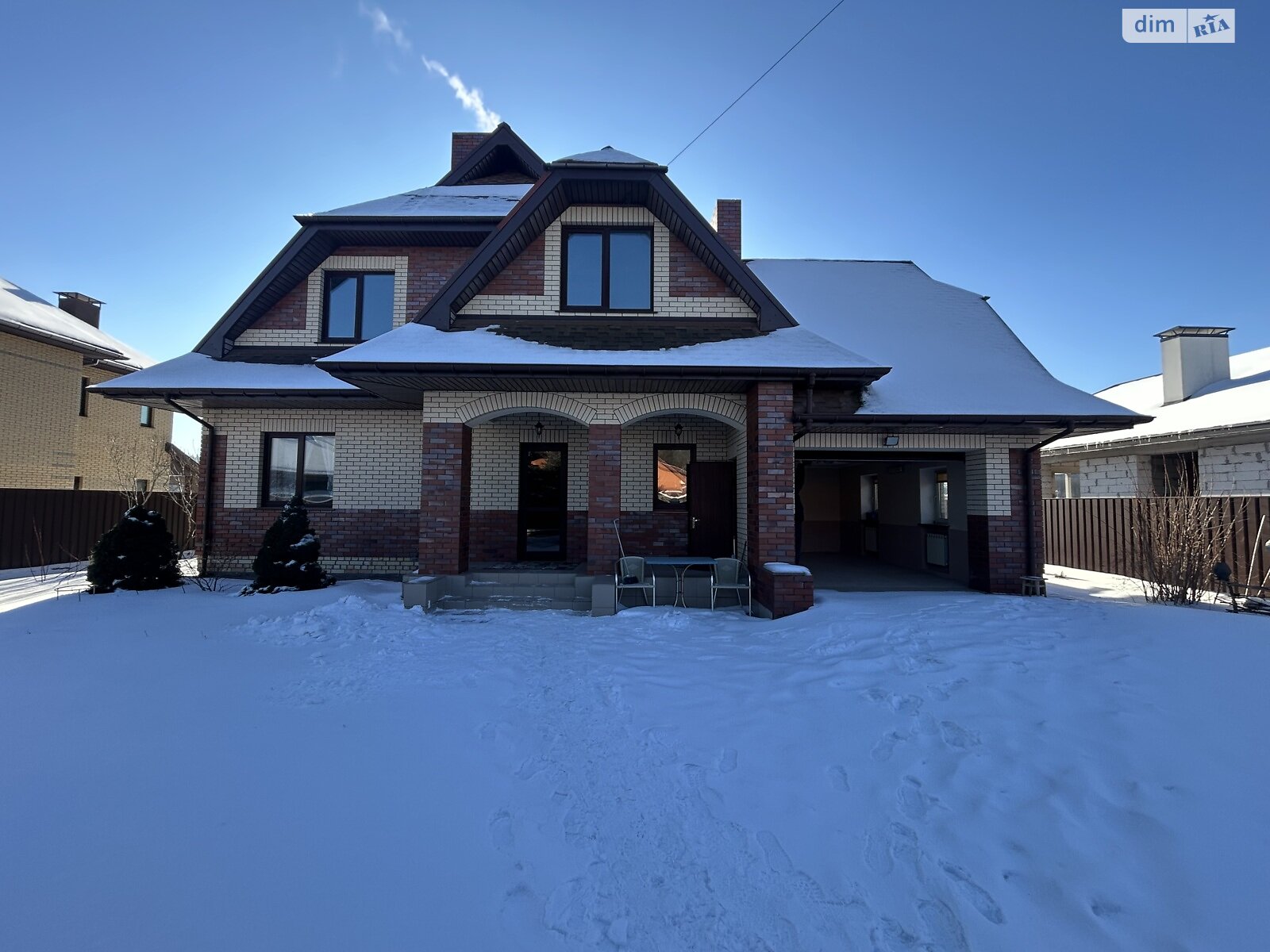 двухэтажный дом, 220 кв. м, кирпич. Сдается помесячно в Кременище фото 1