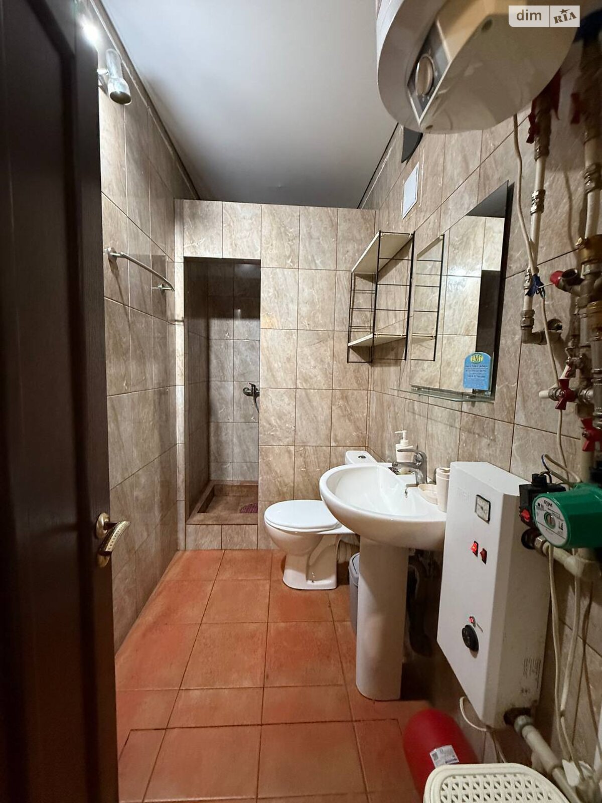 однопроверховий будинок з ремонтом, 52 кв. м, кирпич. Здається помісячно в Кривому Розі, в районі Металургійний фото 1