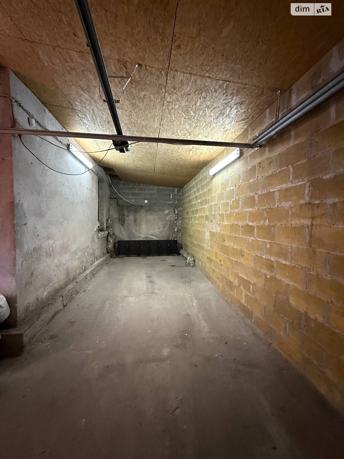 однопроверховий будинок з ремонтом, 52 кв. м, кирпич. Здається помісячно в Кривому Розі, в районі Металургійний фото 1