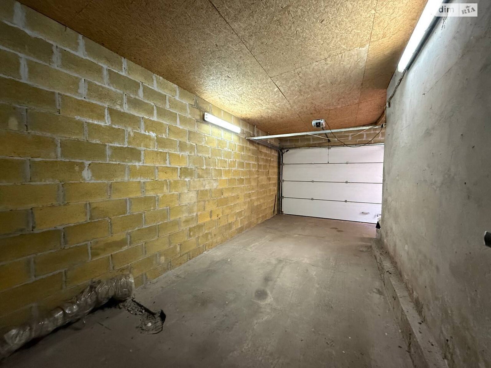 однопроверховий будинок з ремонтом, 52 кв. м, кирпич. Здається помісячно в Кривому Розі, в районі Металургійний фото 1