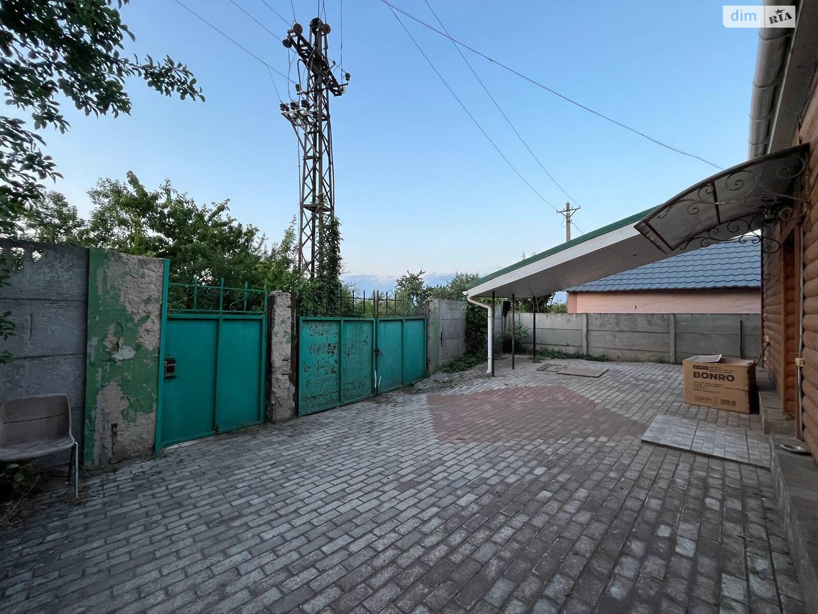 одноповерховий будинок з гаражем, 56 кв. м, кирпич. Здається помісячно в Кривому Розі, в районі Центрально-Міський фото 1 однопроверховий будинок з гаражем, 56 кв. м, кирпич. Здається помісячно в Кривому Розі, в районі Центрально-Міський фото 1