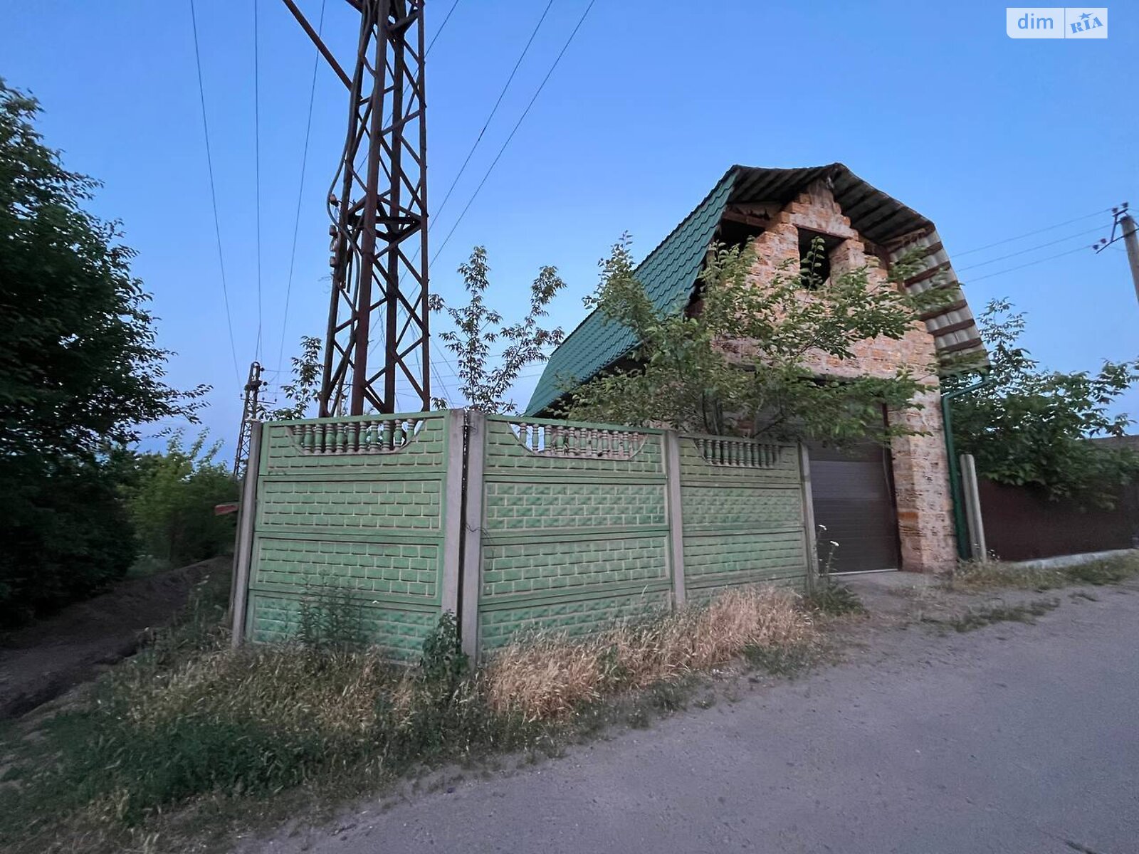 одноповерховий будинок з гаражем, 56 кв. м, кирпич. Здається помісячно в Кривому Розі, в районі Центрально-Міський фото 1 однопроверховий будинок з гаражем, 56 кв. м, кирпич. Здається помісячно в Кривому Розі, в районі Центрально-Міський фото 1