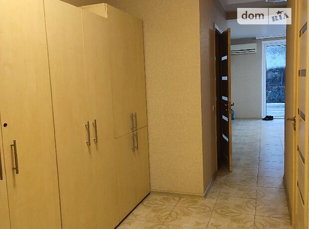 одноэтажный дом с балконом, 120 кв. м, кирпич. Сдается помесячно в Кропивницком, в районе Полтавская фото 1 одноэтажный дом с балконом, 120 кв. м, кирпич. Сдается помесячно в Кропивницком, в районе Полтавская фото 1