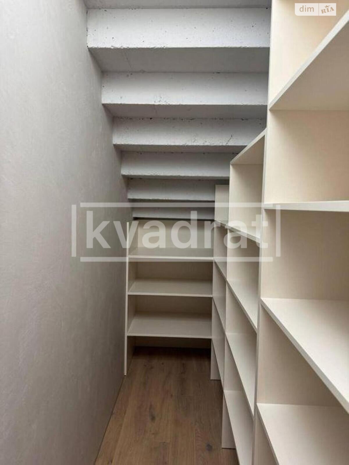 двухэтажный дом, 192 кв. м, кирпич. Сдается помесячно в Крушинке фото 1 двухэтажный дом, 192 кв. м, кирпич. Сдается помесячно в Крушинке фото 1