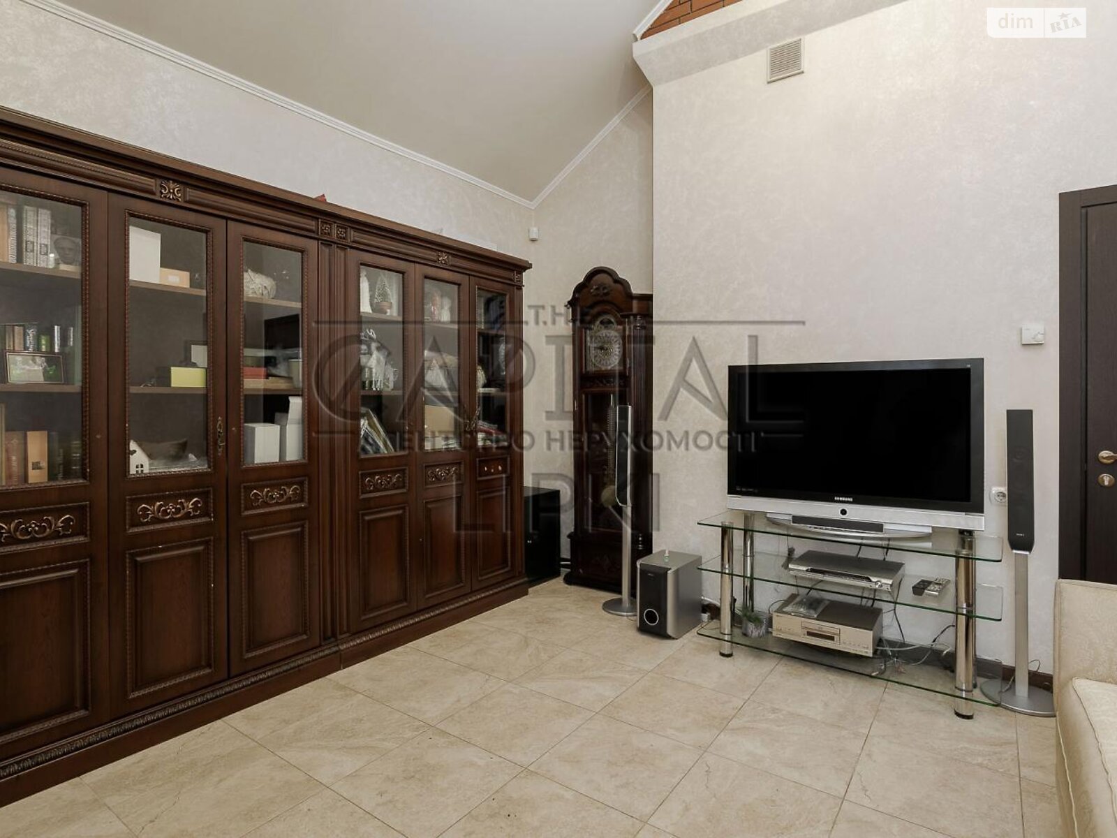 двухэтажный дом с верандой, 200 кв. м, кирпич. Сдается помесячно в Крюковщине фото 1 двухэтажный дом с верандой, 200 кв. м, кирпич. Сдается помесячно в Крюковщине фото 1