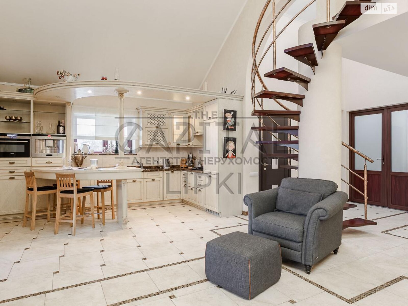 двухэтажный дом с верандой, 200 кв. м, кирпич. Сдается помесячно в Крюковщине фото 1 двухэтажный дом с верандой, 200 кв. м, кирпич. Сдается помесячно в Крюковщине фото 1