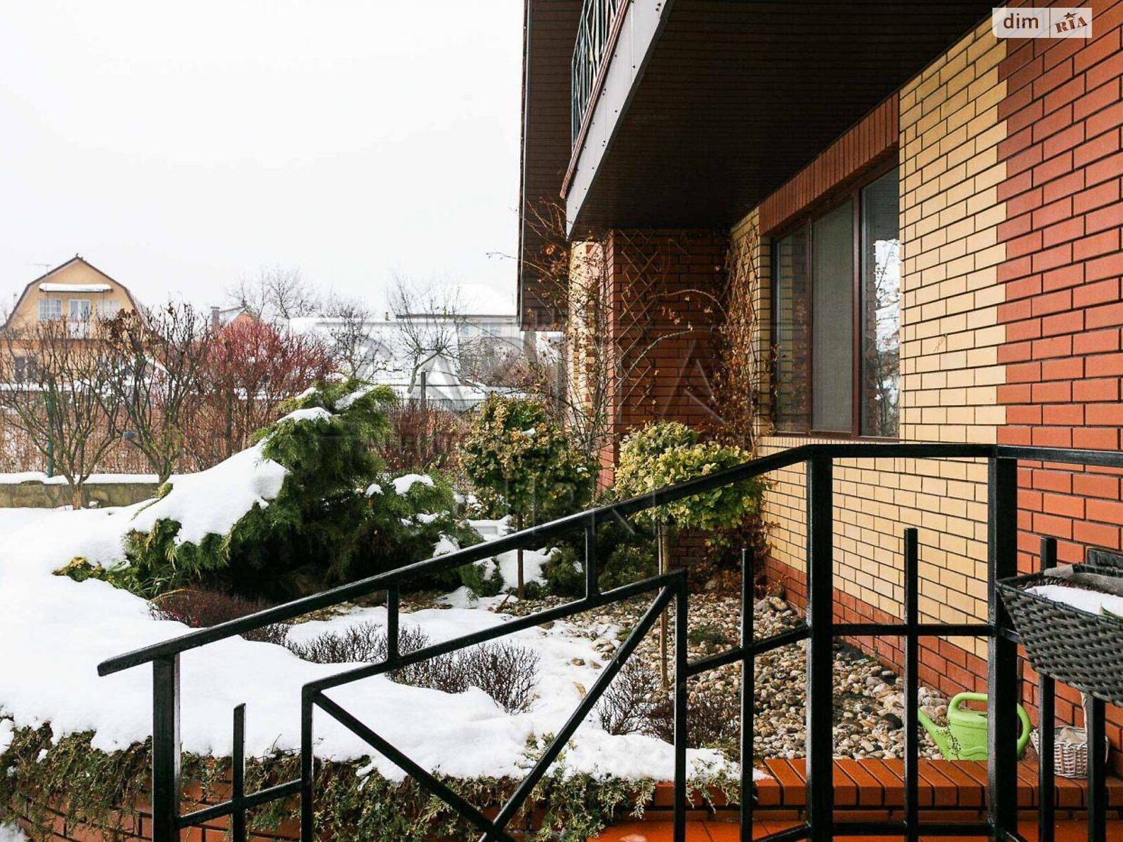 двухэтажный дом с верандой, 200 кв. м, кирпич. Сдается помесячно в Крюковщине фото 1 двухэтажный дом с верандой, 200 кв. м, кирпич. Сдается помесячно в Крюковщине фото 1