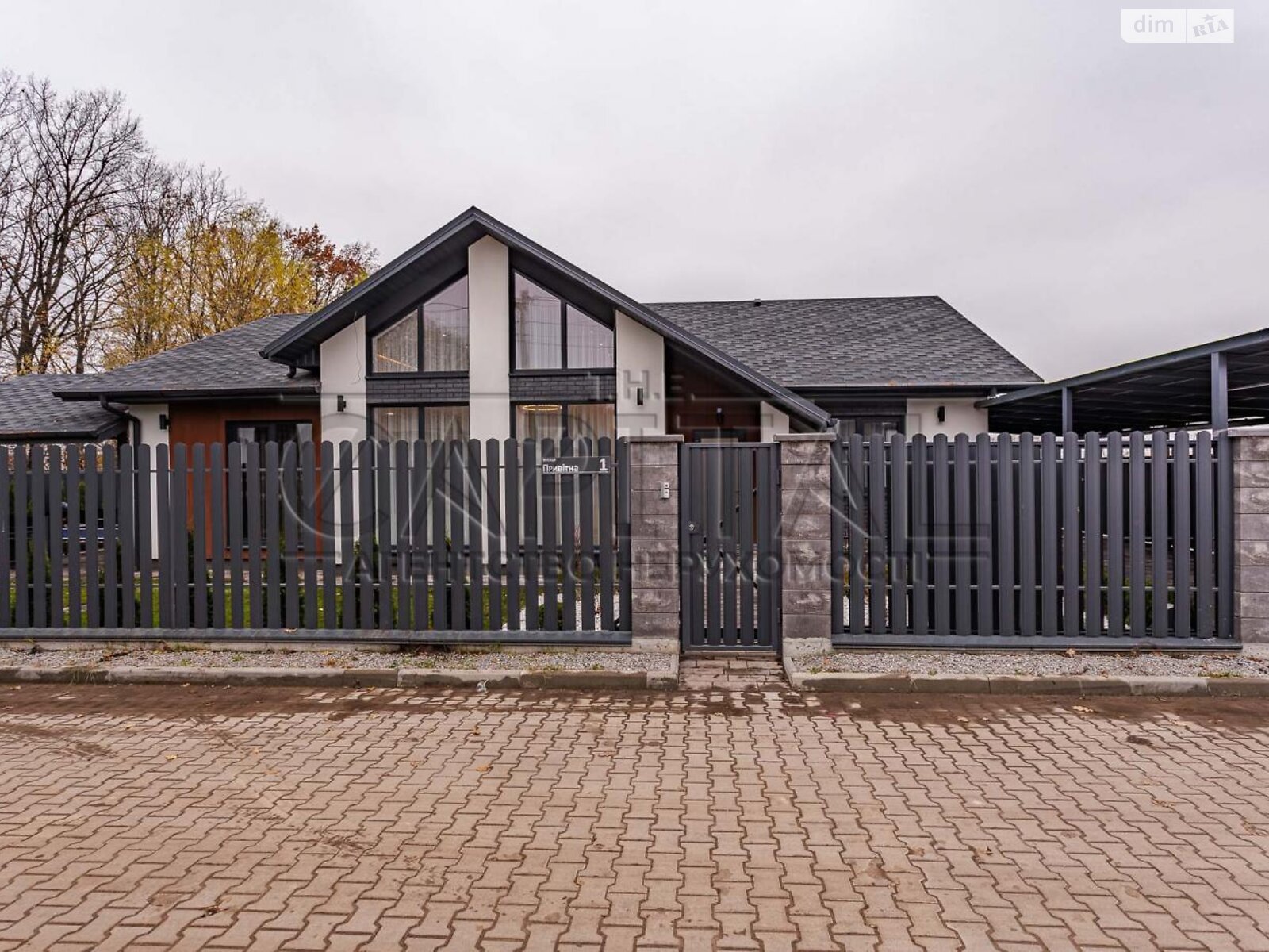 одноэтажный дом с верандой, 120 кв. м, кирпич. Сдается помесячно в Крюковщине фото 1 одноэтажный дом с верандой, 120 кв. м, кирпич. Сдается помесячно в Крюковщине фото 1