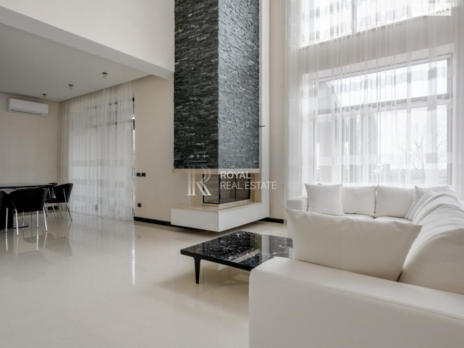 двухэтажный дом с верандой, 450 кв. м, кирпич. Сдается помесячно в Лесниках фото 1