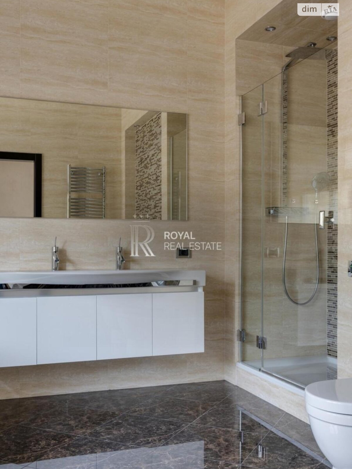 двухэтажный дом с верандой, 450 кв. м, кирпич. Сдается помесячно в Лесниках фото 1