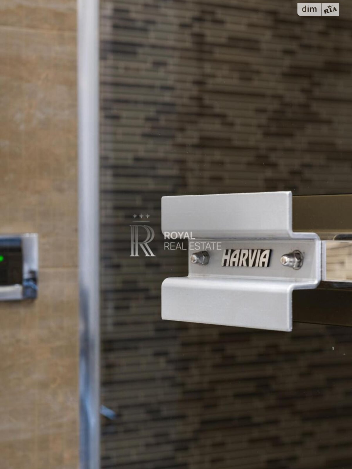 двухэтажный дом с верандой, 450 кв. м, кирпич. Сдается помесячно в Лесниках фото 1