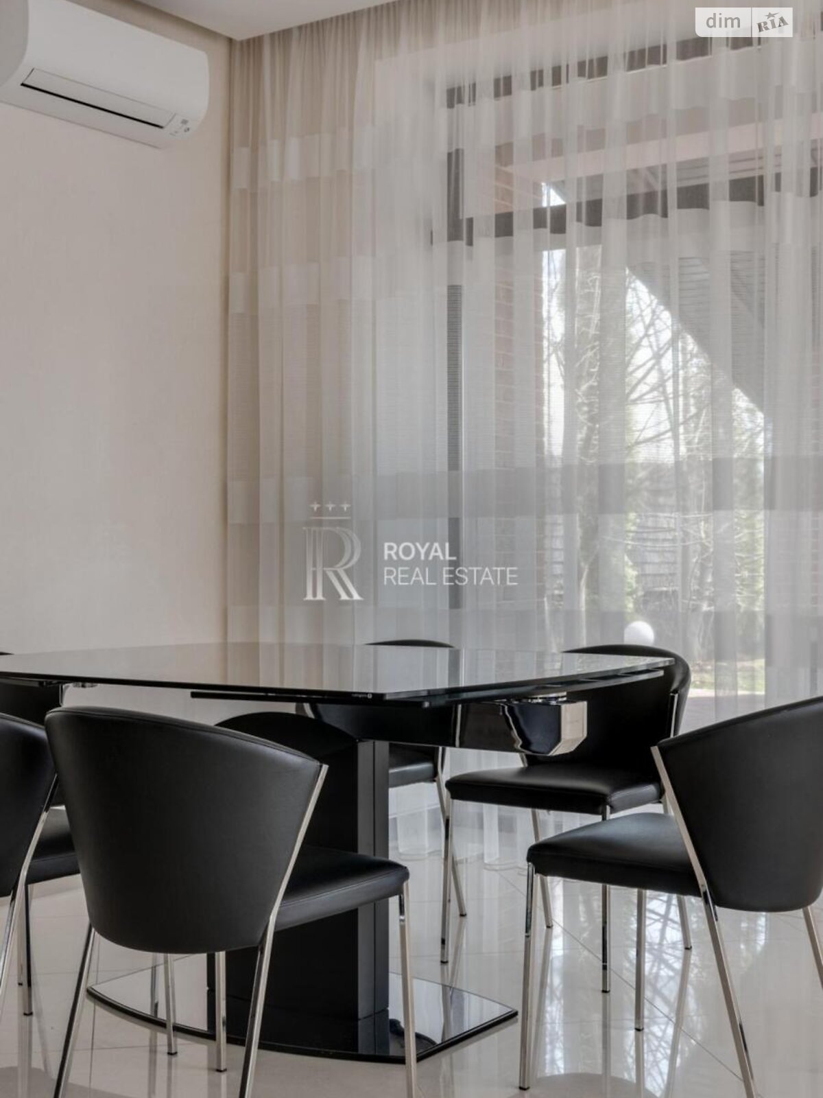 двухэтажный дом с верандой, 450 кв. м, кирпич. Сдается помесячно в Лесниках фото 1