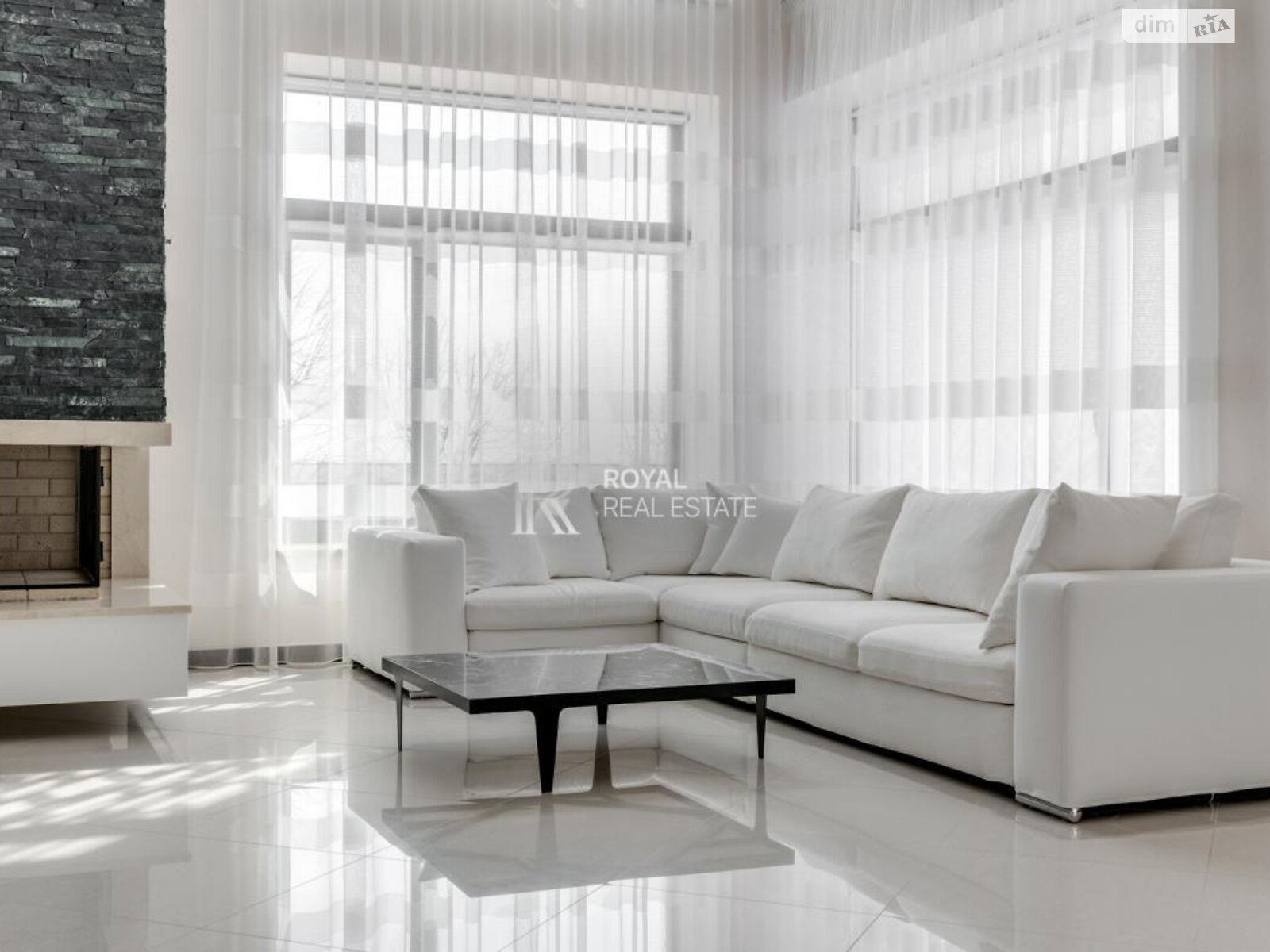 двухэтажный дом с верандой, 450 кв. м, кирпич. Сдается помесячно в Лесниках фото 1