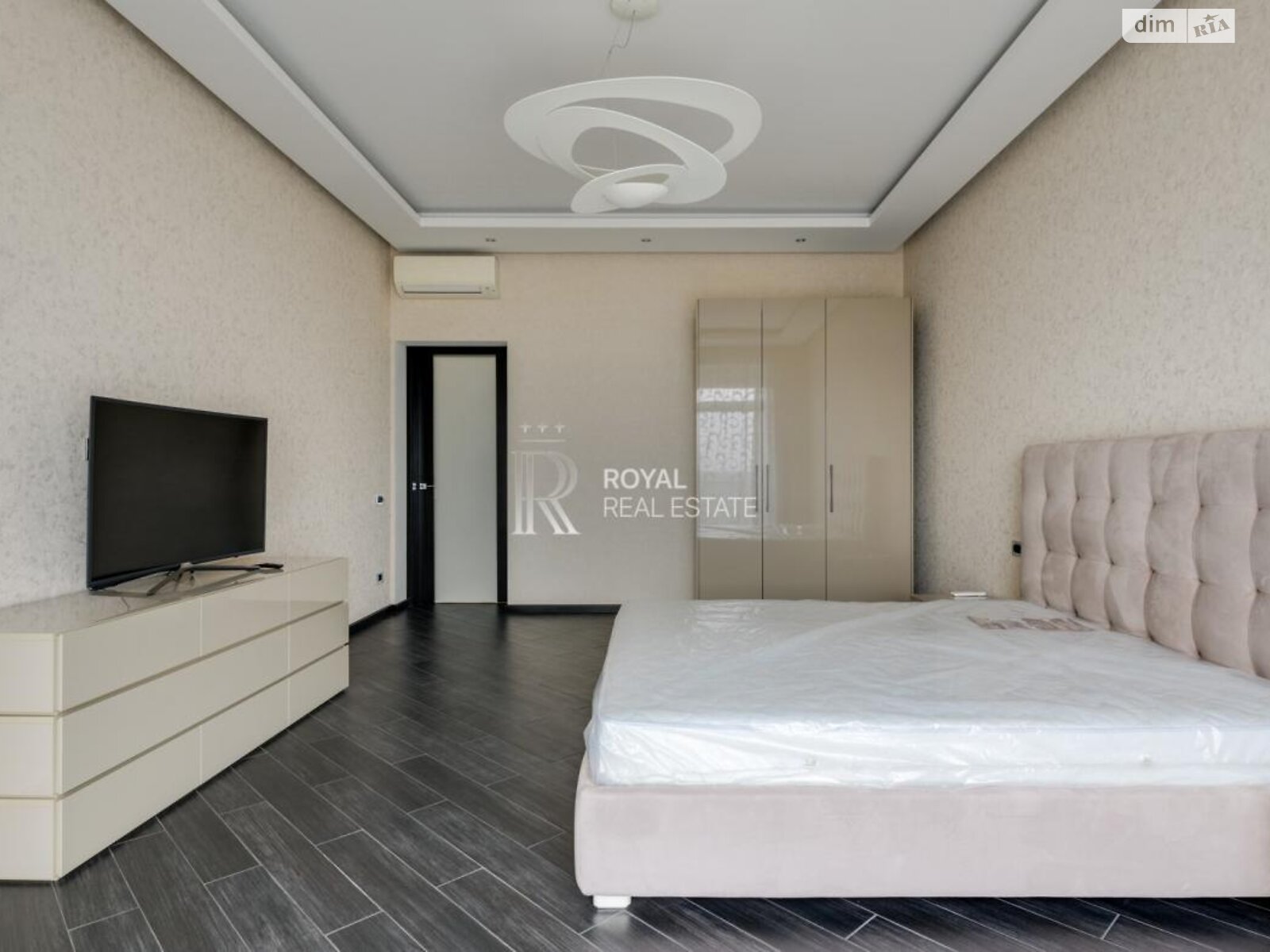 двухэтажный дом, 450 кв. м, кирпич. Сдается помесячно в Лесниках фото 1