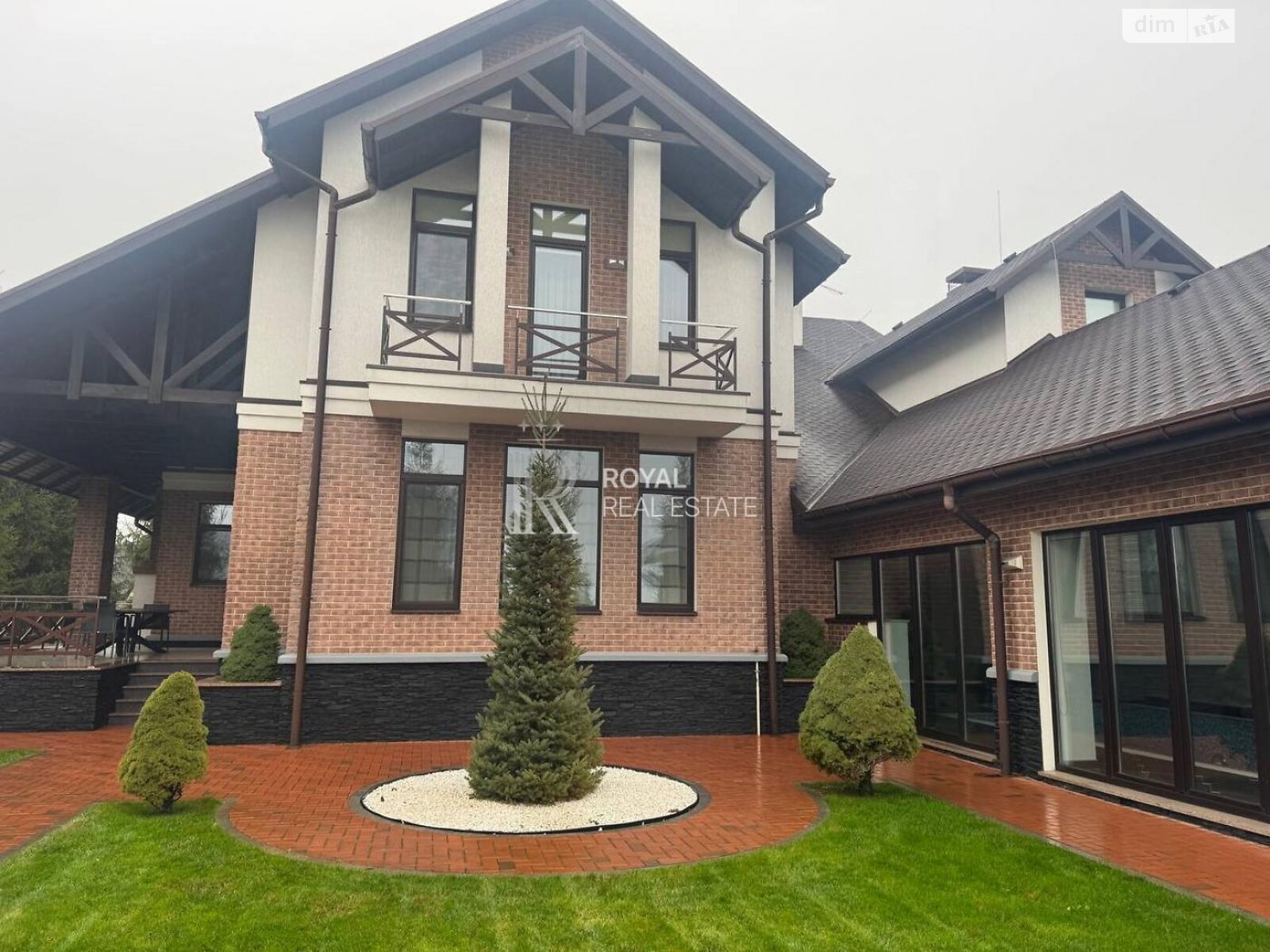 трехэтажный дом с верандой, 725 кв. м, кирпич. Сдается помесячно в Лесниках фото 1