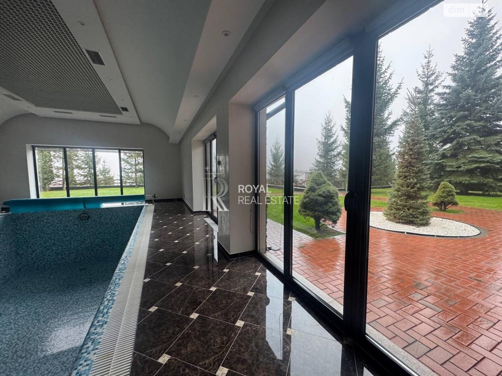 трехэтажный дом с верандой, 725 кв. м, кирпич. Сдается помесячно в Лесниках фото 1