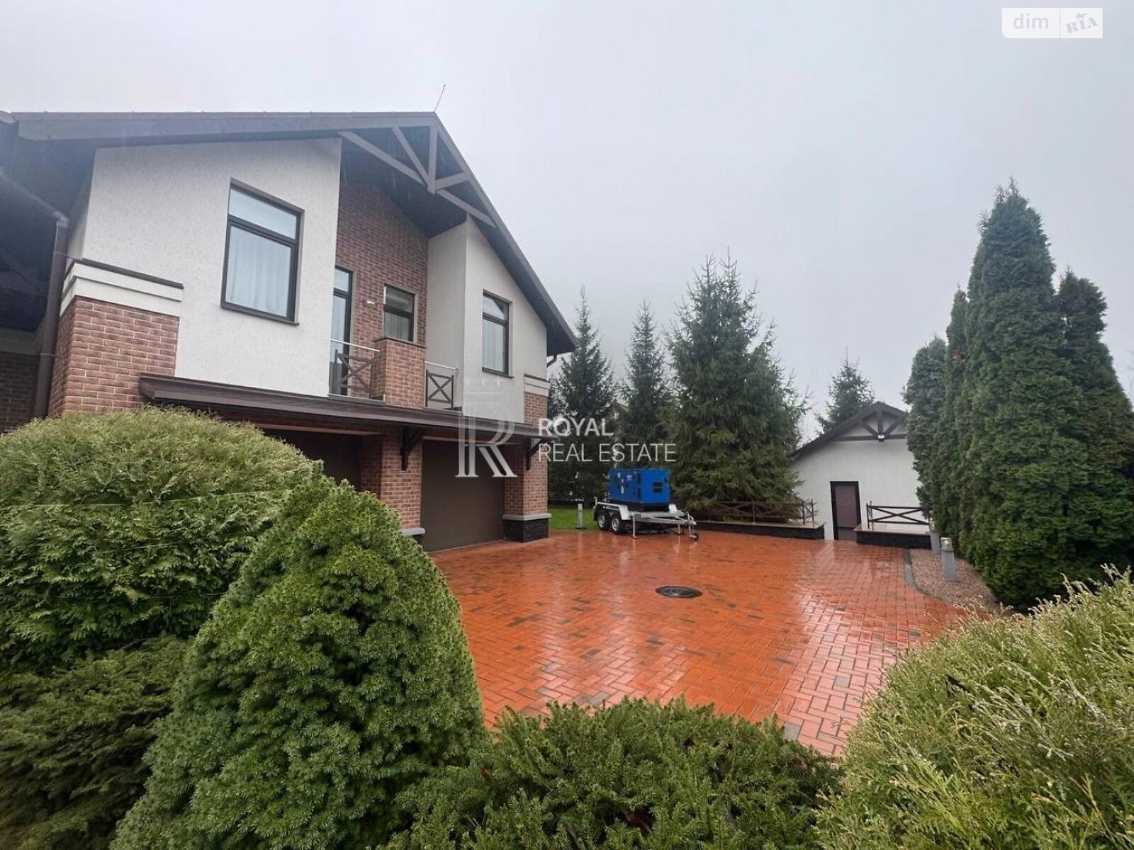 трехэтажный дом с верандой, 725 кв. м, кирпич. Сдается помесячно в Лесниках фото 1