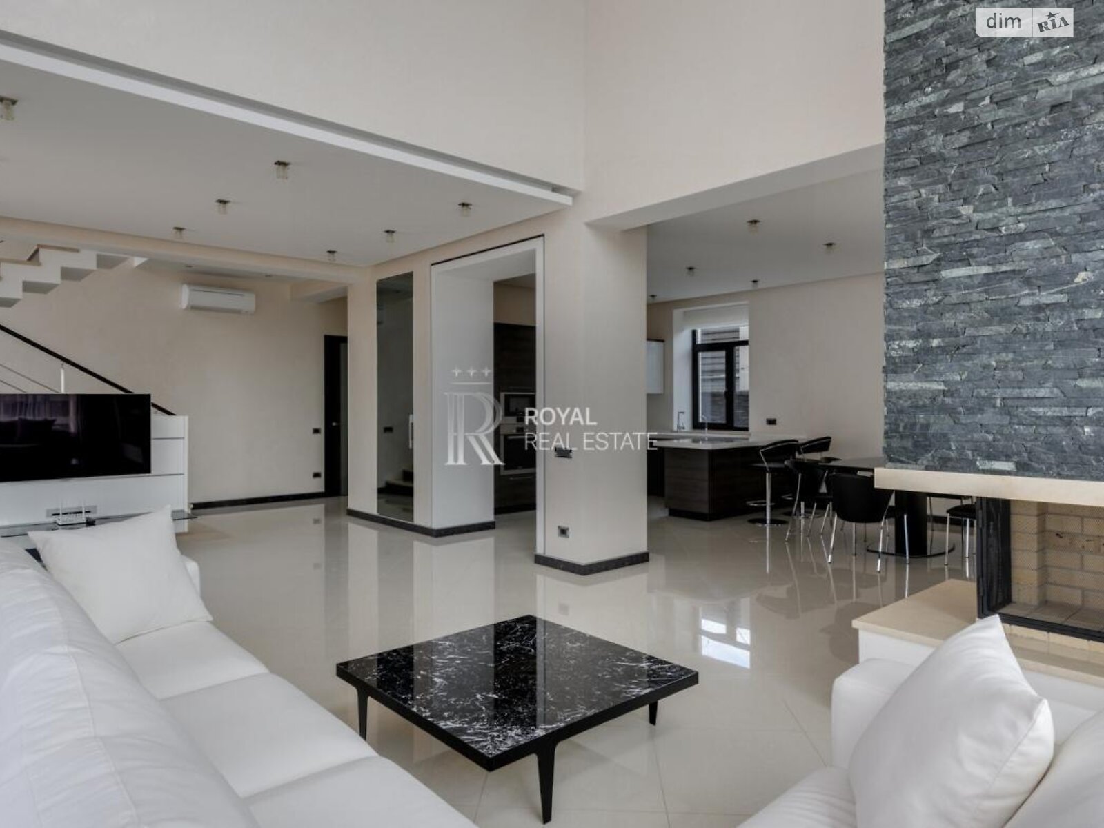 двухэтажный дом, 450 кв. м, кирпич. Сдается помесячно в Лесниках фото 1