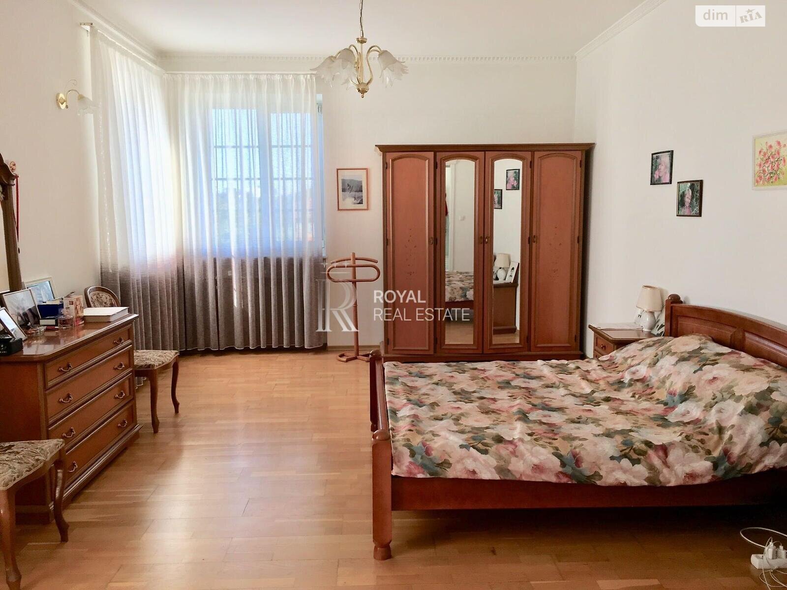 трехэтажный дом с верандой, 492.7 кв. м, кирпич. Сдается помесячно в Лесниках фото 1