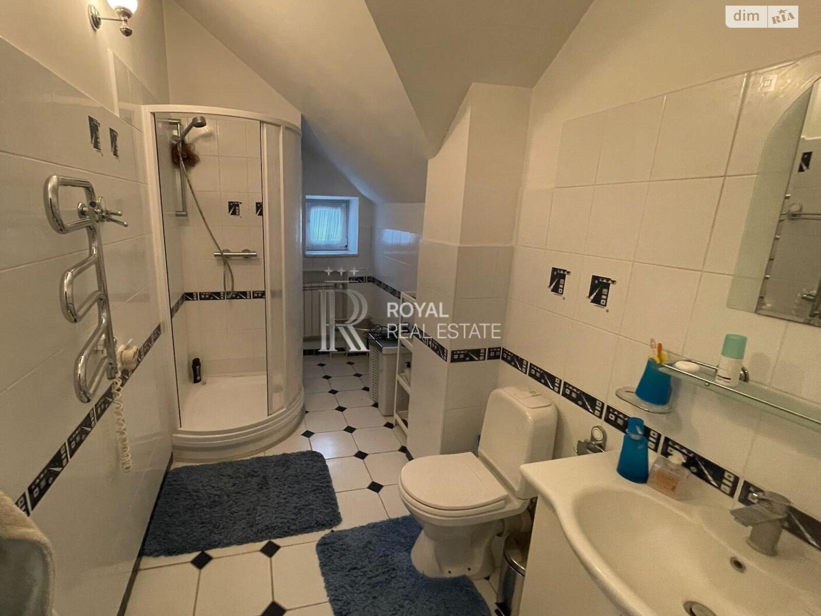 трехэтажный дом с верандой, 492.7 кв. м, кирпич. Сдается помесячно в Лесниках фото 1