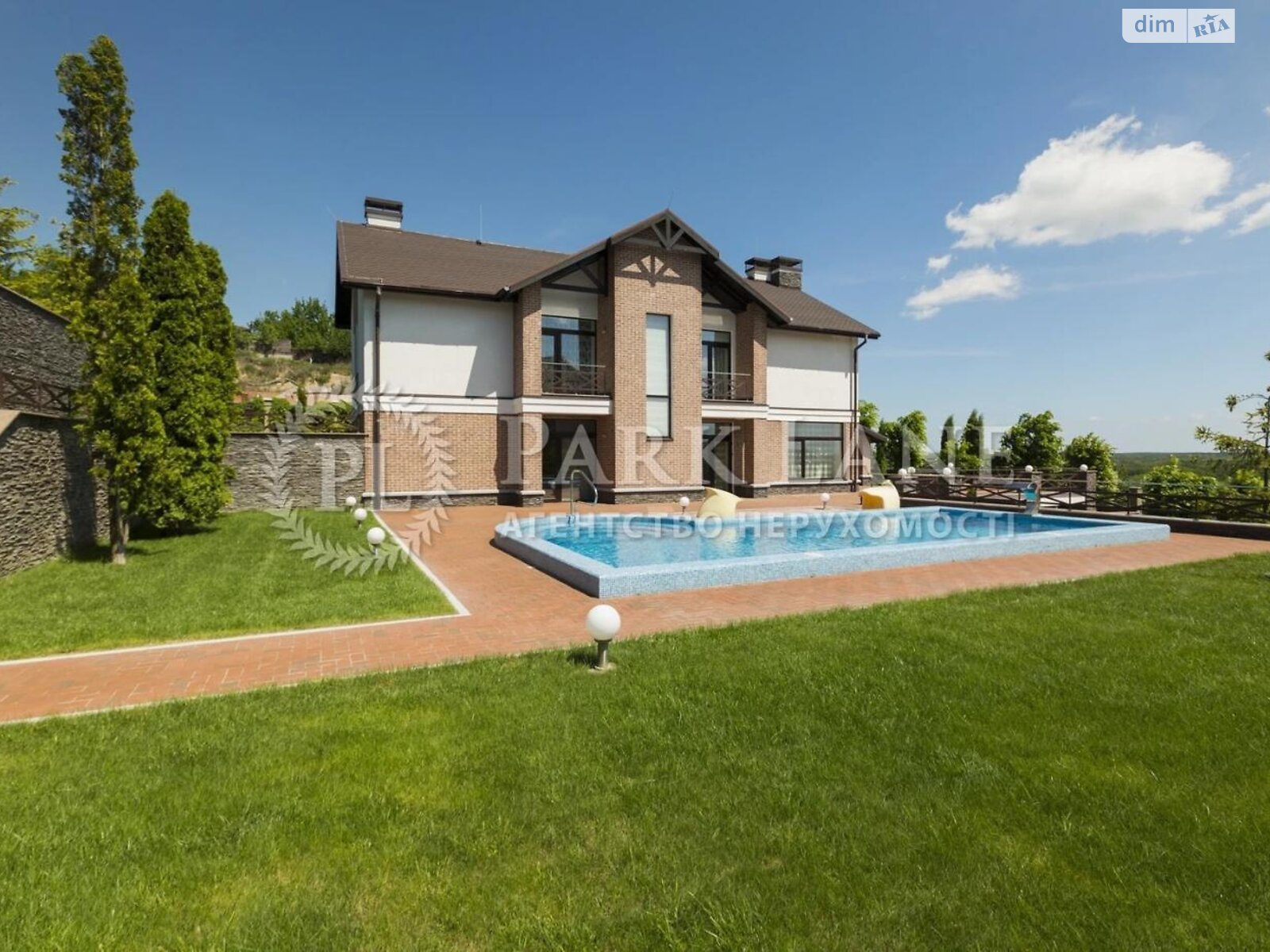 двухэтажный дом беседка, 350 кв. м, кирпич. Сдается помесячно в Лесниках фото 1 двухэтажный дом беседка, 350 кв. м, кирпич. Сдается помесячно в Лесниках фото 1