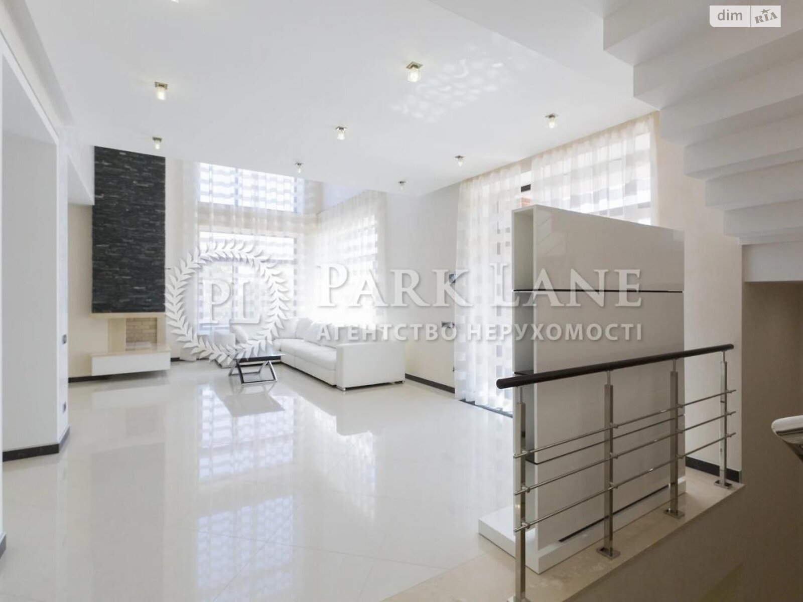 двухэтажный дом беседка, 350 кв. м, кирпич. Сдается помесячно в Лесниках фото 1 двухэтажный дом беседка, 350 кв. м, кирпич. Сдается помесячно в Лесниках фото 1