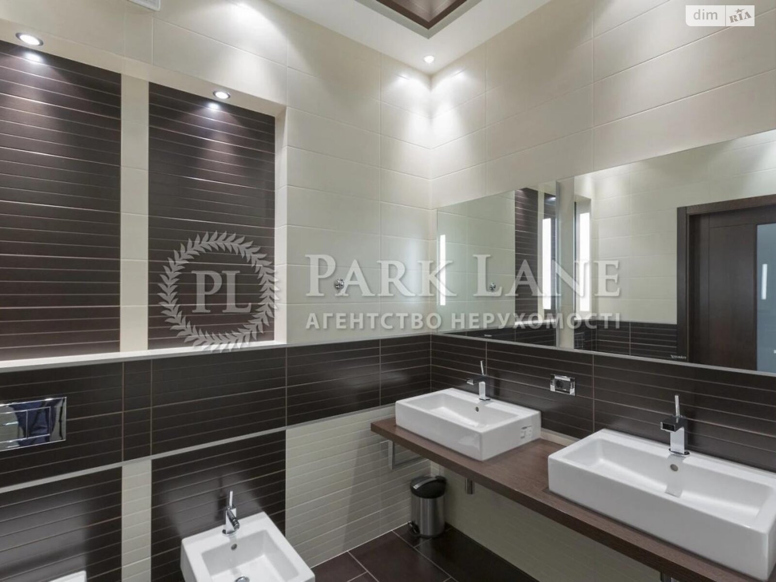 двухэтажный дом беседка, 350 кв. м, кирпич. Сдается помесячно в Лесниках фото 1 двухэтажный дом беседка, 350 кв. м, кирпич. Сдается помесячно в Лесниках фото 1