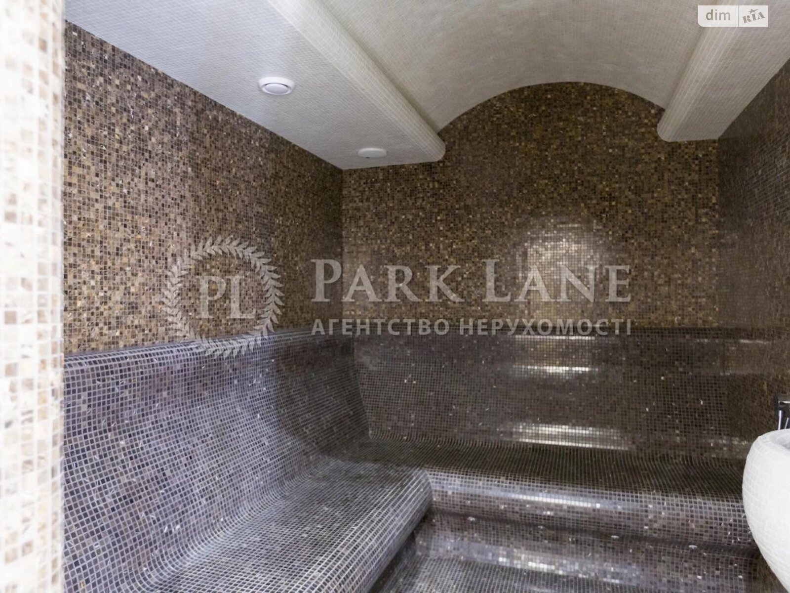 двухэтажный дом беседка, 350 кв. м, кирпич. Сдается помесячно в Лесниках фото 1 двухэтажный дом беседка, 350 кв. м, кирпич. Сдается помесячно в Лесниках фото 1