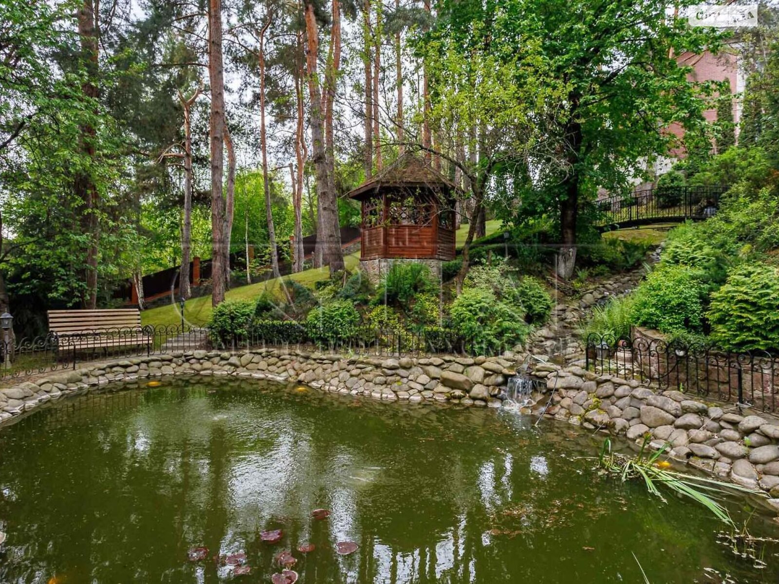 триповерховий будинок з гаражем, 500 кв. м, цегла. Здається помісячно в Лісниках фото 1 триповерховий будинок з гаражем, 500 кв. м, цегла. Здається помісячно в Лісниках фото 1