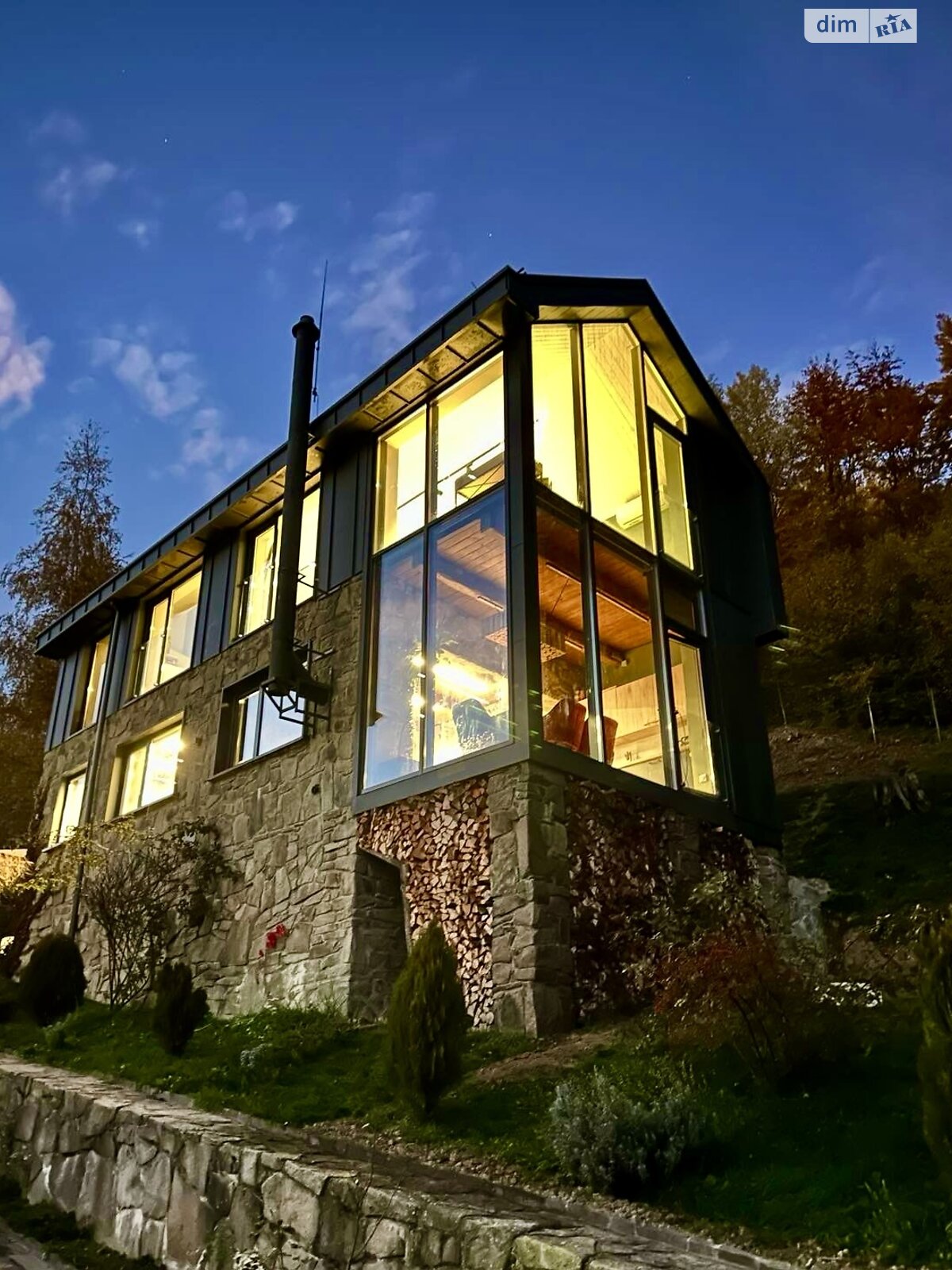 двухэтажный дом беседка, 80 кв. м, кирпич. Сдается помесячно в Лумшорах фото 1