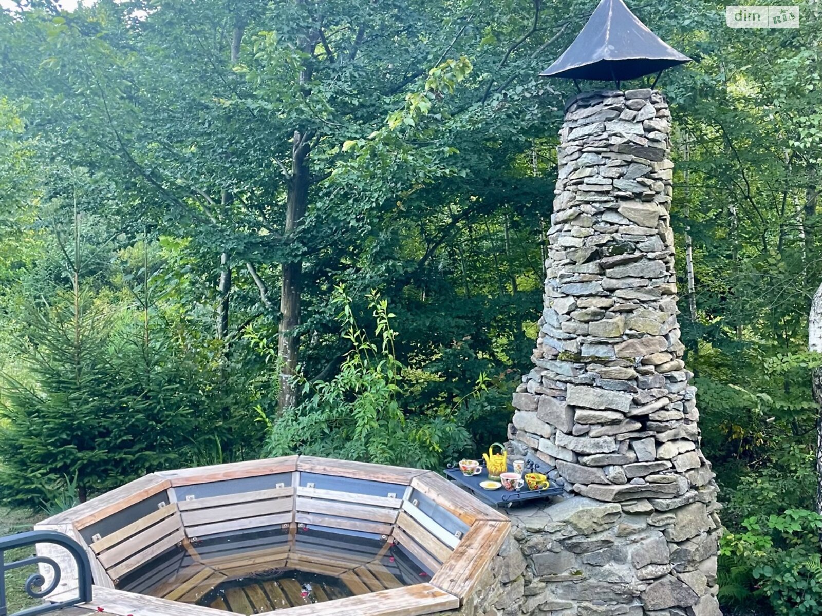 двухэтажный дом беседка, 80 кв. м, кирпич. Сдается помесячно в Лумшорах фото 1