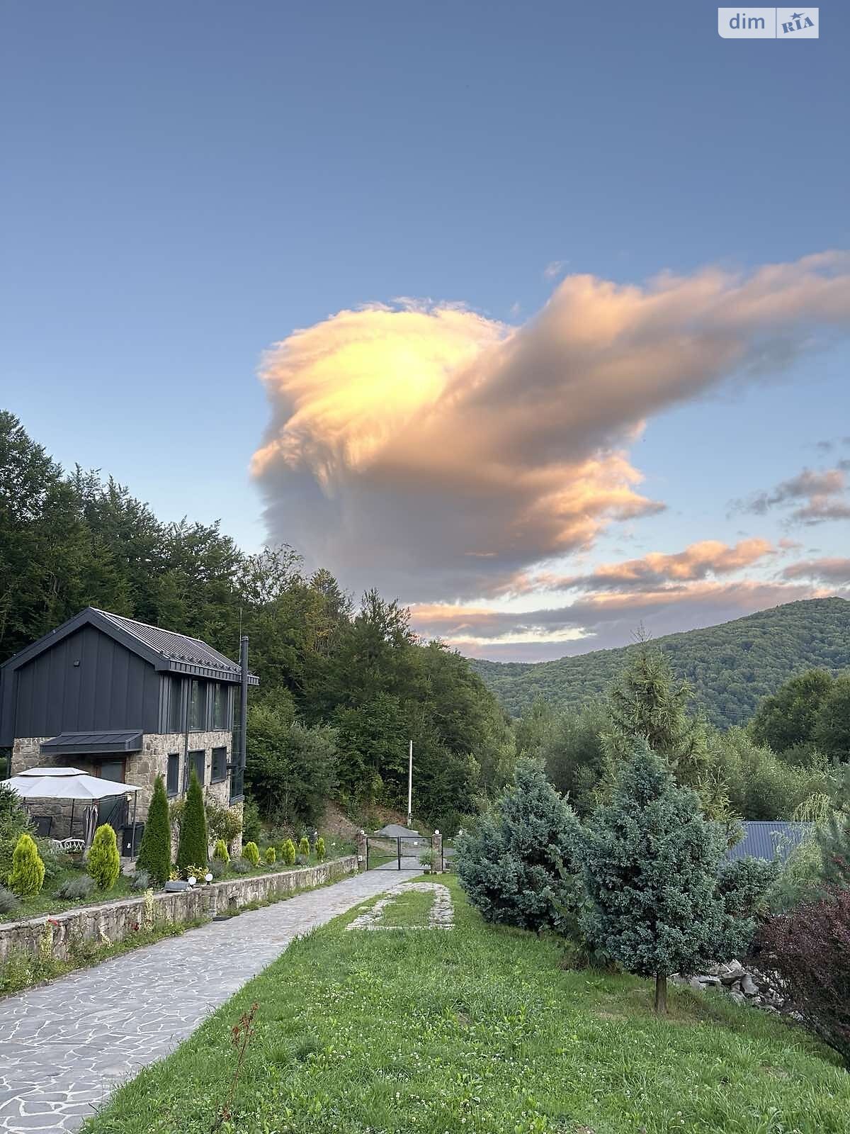 двухэтажный дом беседка, 80 кв. м, кирпич. Сдается помесячно в Лумшорах фото 1