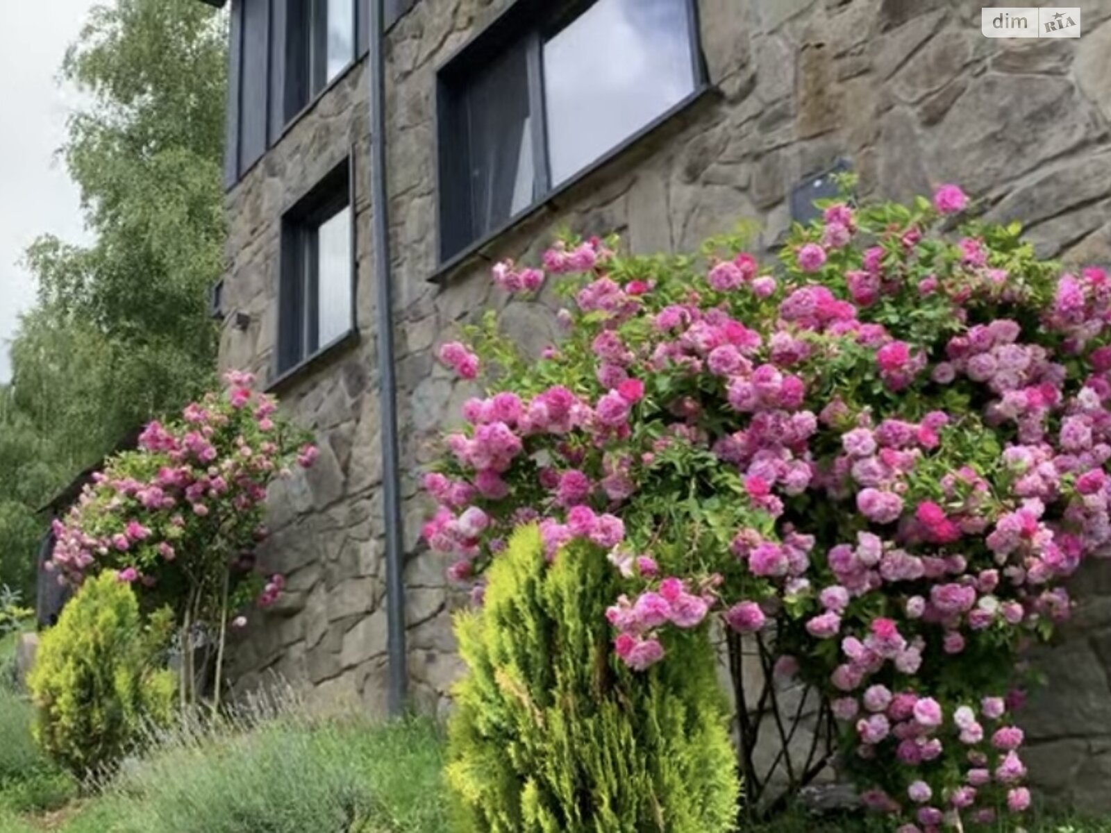 двухэтажный дом беседка, 80 кв. м, кирпич. Сдается помесячно в Лумшорах фото 1