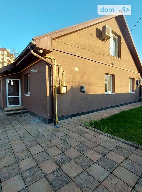 двухэтажный дом с ремонтом, 96 кв. м, кирпич. Сдается помесячно в Луцке, в районе Красное фото 1 двухэтажный дом с ремонтом, 96 кв. м, кирпич. Сдается помесячно в Луцке, в районе Красное фото 1