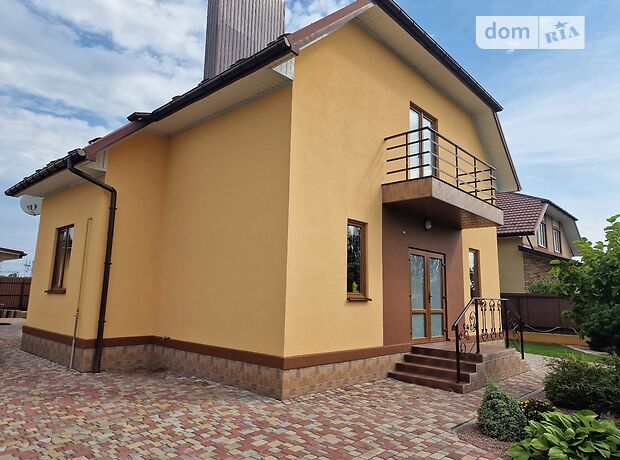 двухэтажный дом с камином, 220 кв. м, кирпич. Сдается помесячно в село Липины, Волынская обл. фото 1 двухэтажный дом с камином, 220 кв. м, кирпич. Сдается помесячно в село Липины, Волынская обл. фото 1